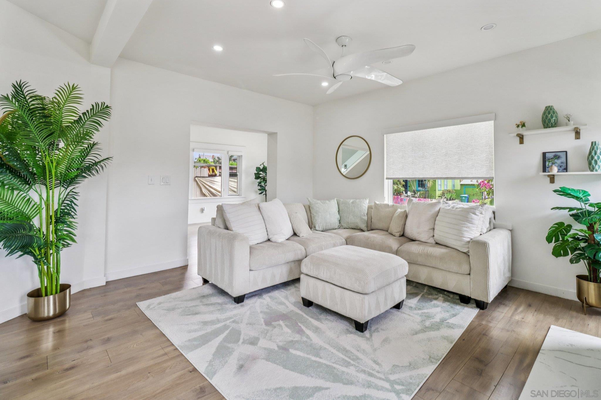 Detail Gallery Image 5 of 50 For 2804  C St, San Diego,  CA 92102 - 5 Beds | 3 Baths