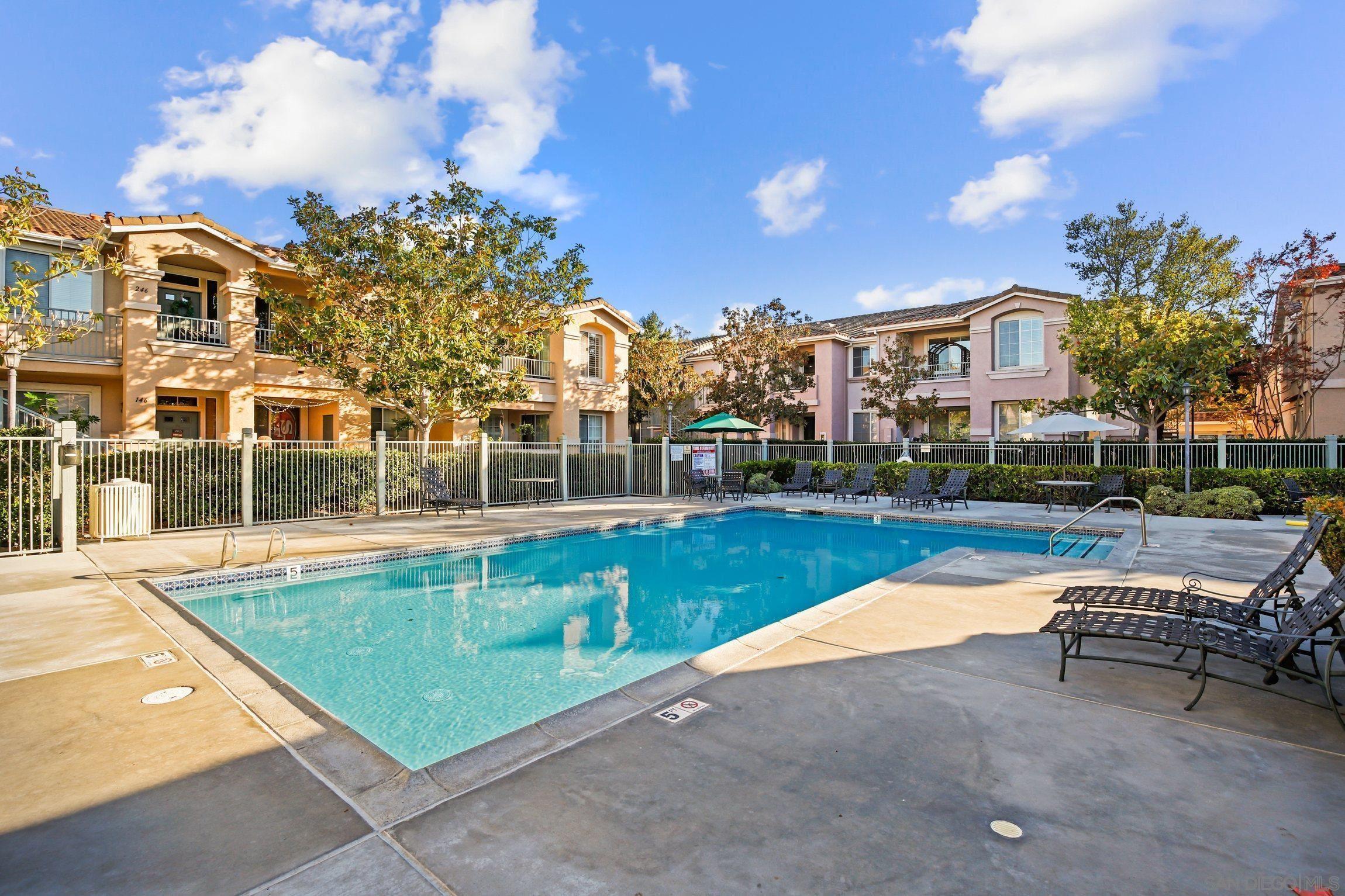 Detail Gallery Image 14 of 17 For 10766  Sabre Hill Dr  #258,  San Diego,  CA 92128 - 2 Beds | 2 Baths