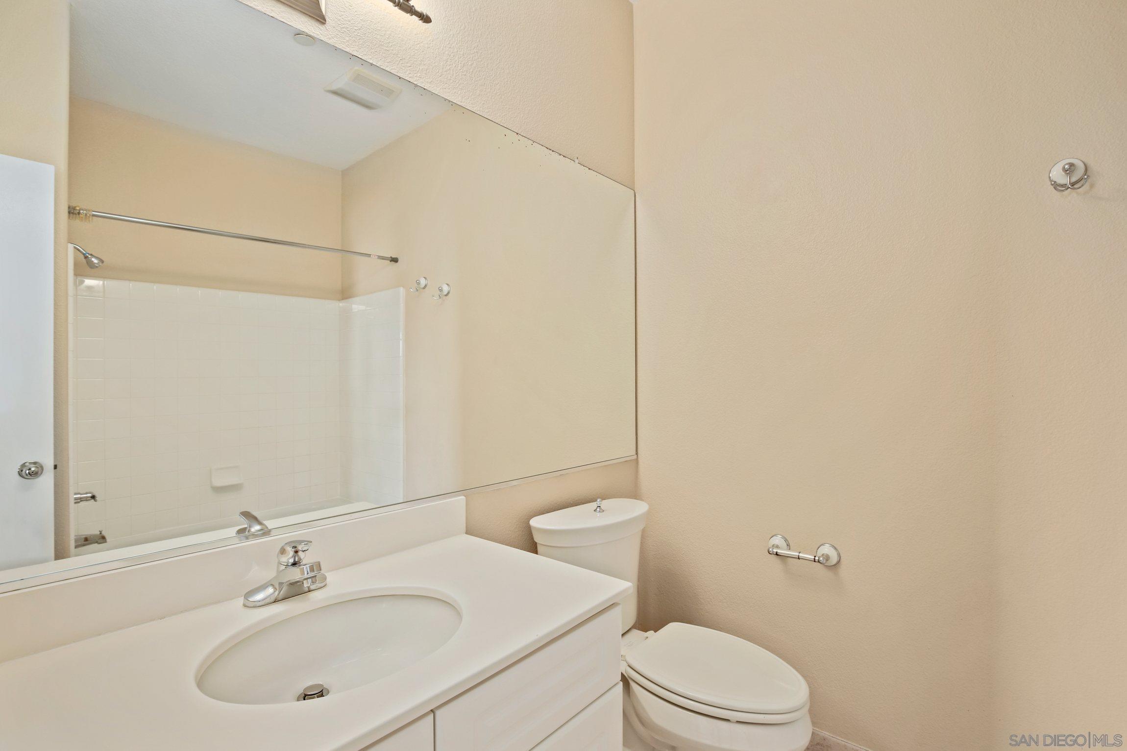 Detail Gallery Image 10 of 17 For 10766  Sabre Hill Dr  #258,  San Diego,  CA 92128 - 2 Beds | 2 Baths
