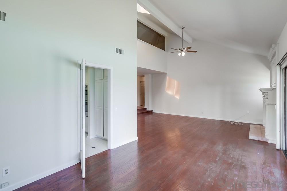 Detail Gallery Image 12 of 68 For 15235  Crestview Ct, Poway,  CA 92064 - 5 Beds | 2/1 Baths