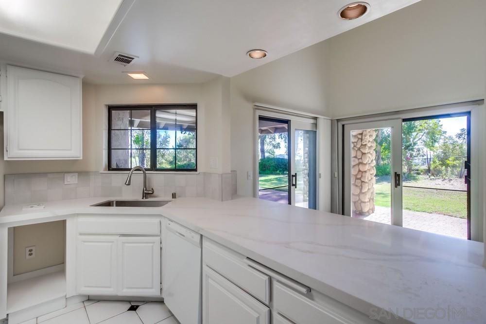 Detail Gallery Image 20 of 68 For 15235  Crestview Ct, Poway,  CA 92064 - 5 Beds | 2/1 Baths