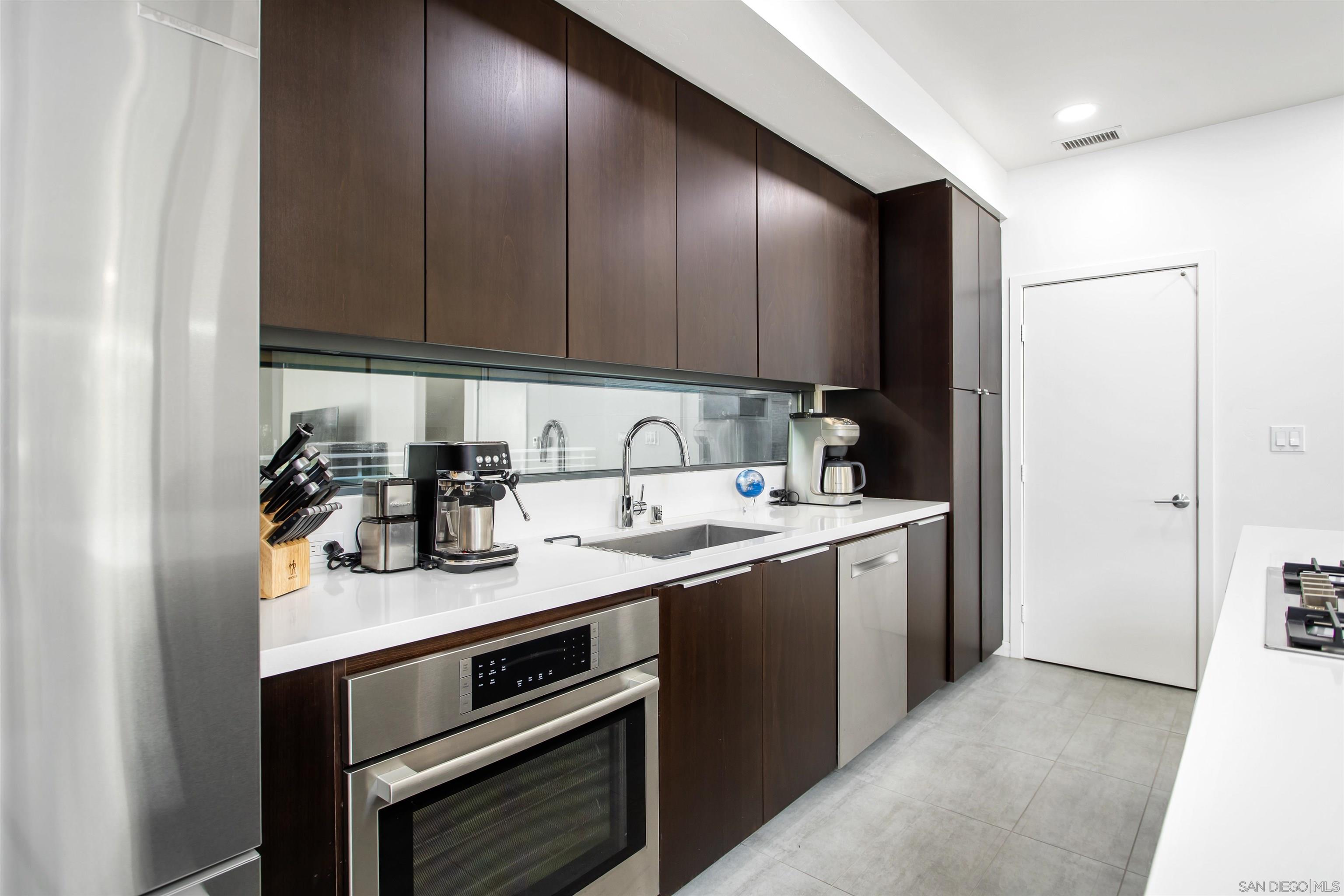 Detail Gallery Image 11 of 39 For 307  Upas St, San Diego,  CA 92103 - 2 Beds | 2/1 Baths