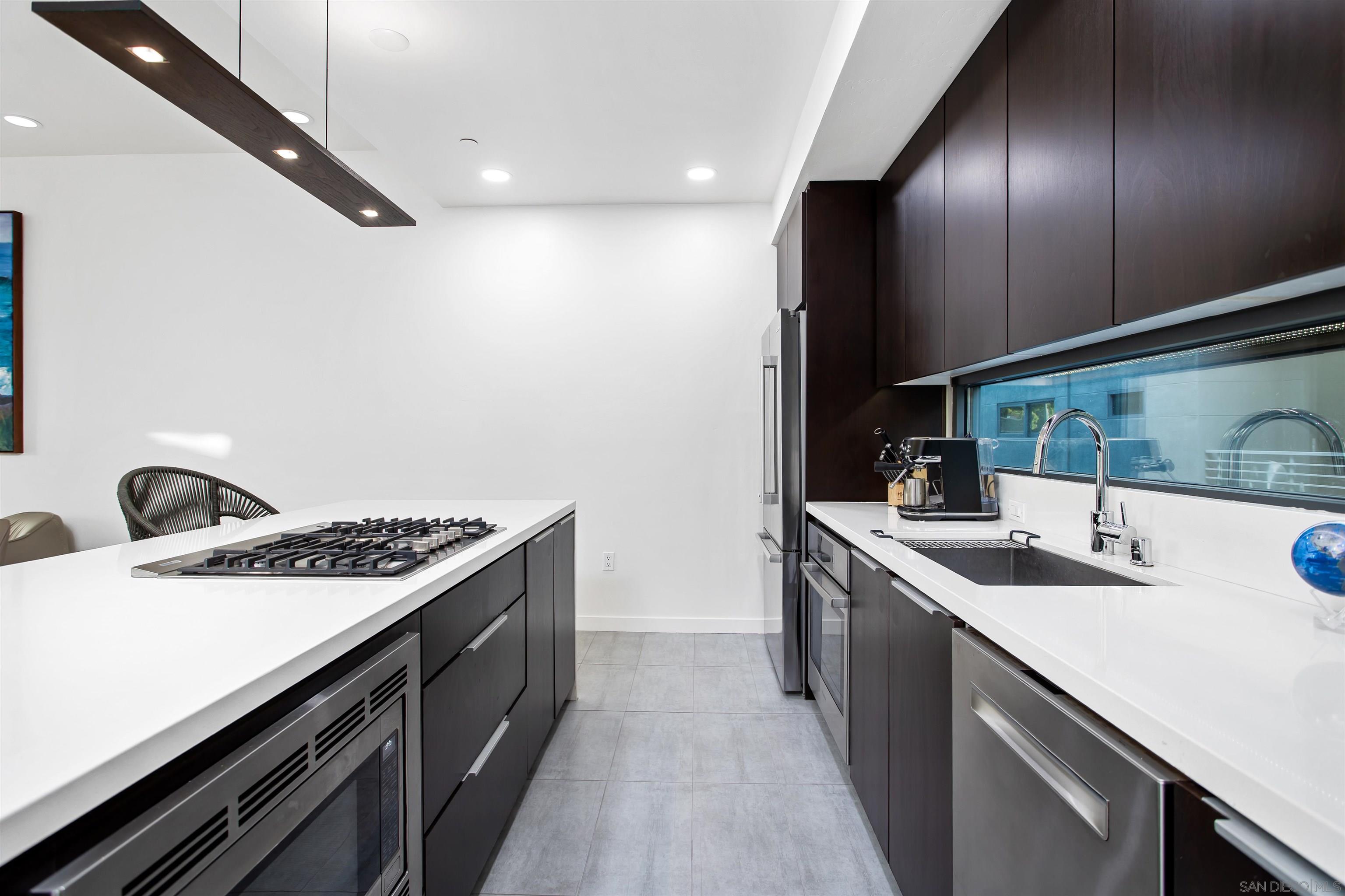 Detail Gallery Image 10 of 39 For 307  Upas St, San Diego,  CA 92103 - 2 Beds | 2/1 Baths