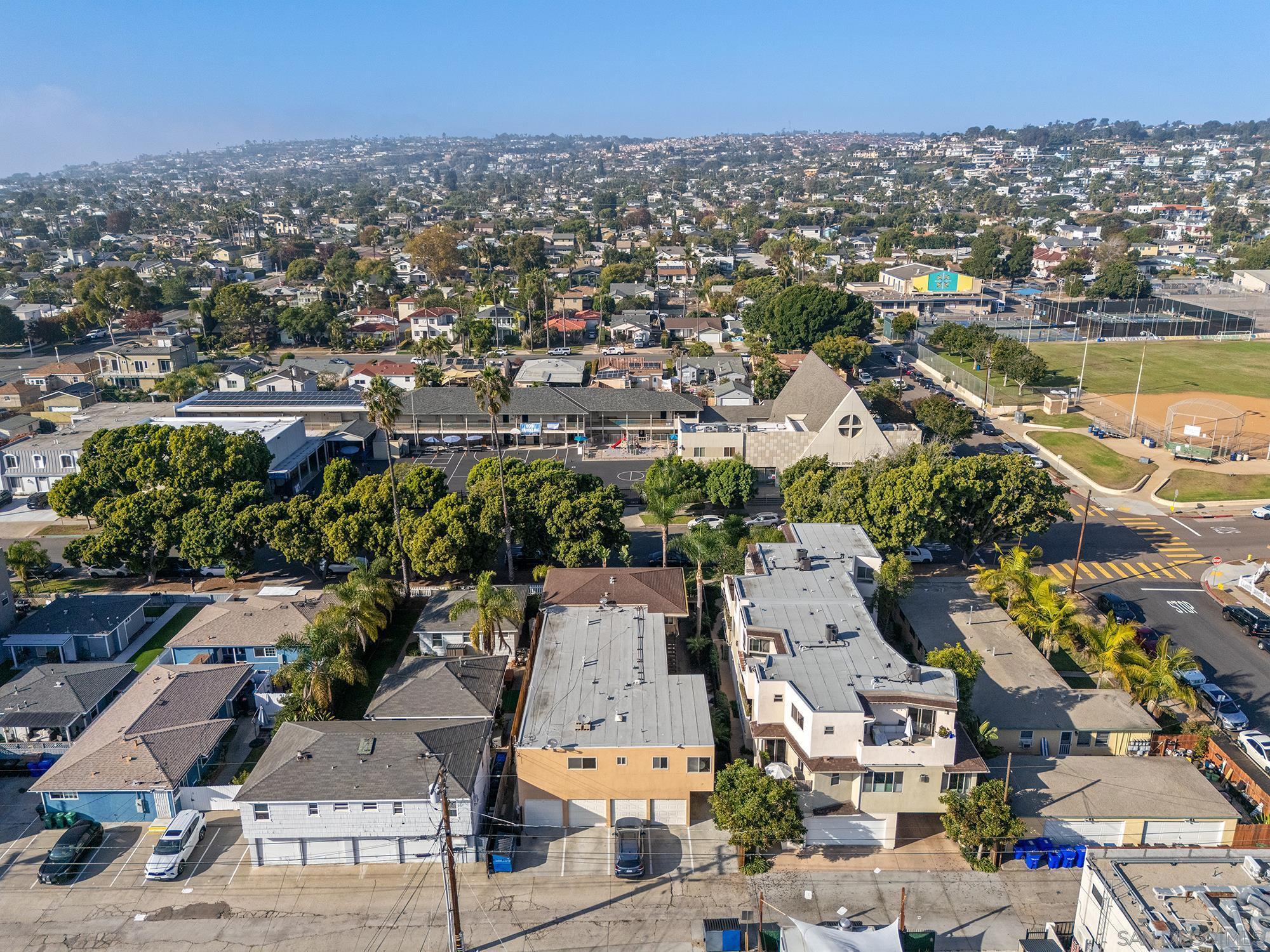 Detail Gallery Image 26 of 28 For 1361  Felspar St  #7,  San Diego,  CA 92109 - 2 Beds | 2 Baths