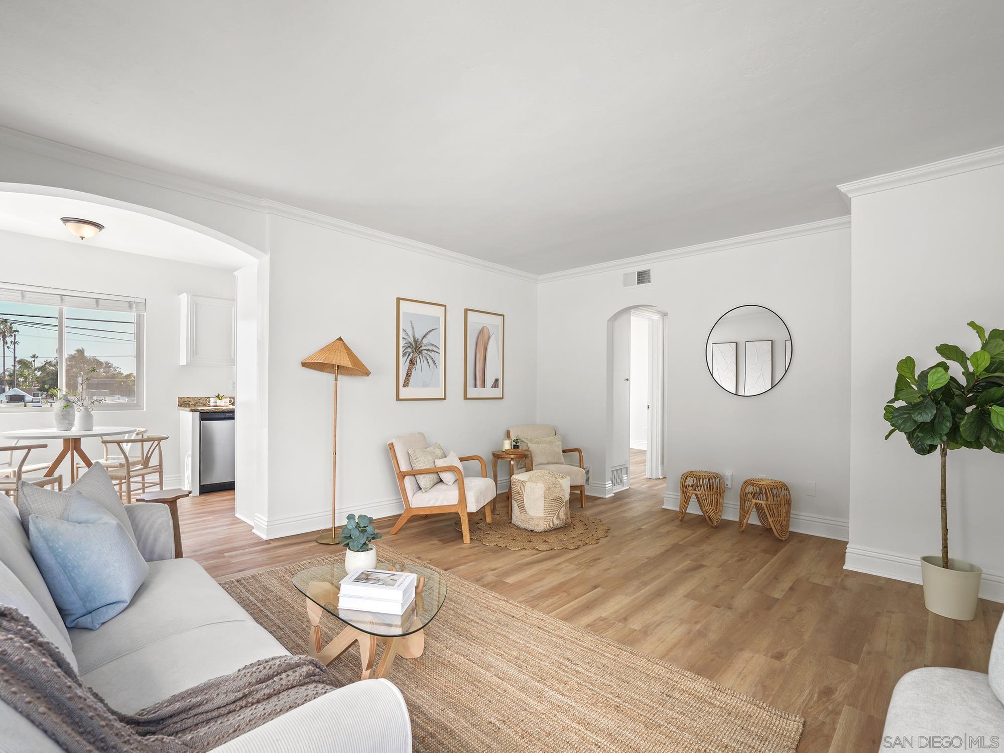 Detail Gallery Image 5 of 28 For 1361  Felspar St  #7,  San Diego,  CA 92109 - 2 Beds | 2 Baths