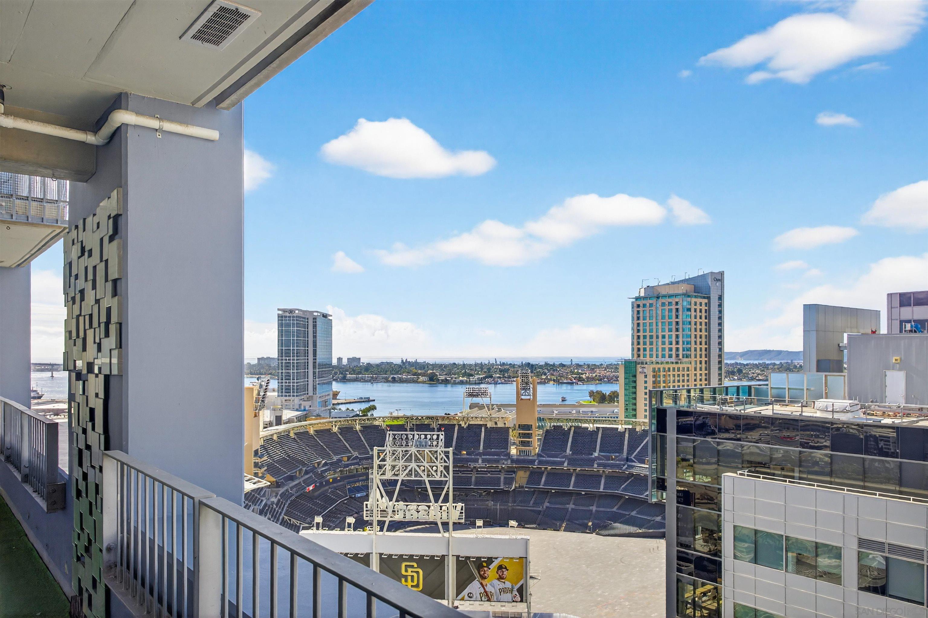 Detail Gallery Image 18 of 45 For 321  10th Ave  2204, San Diego,  CA 92101 - 2 Beds | 2 Baths