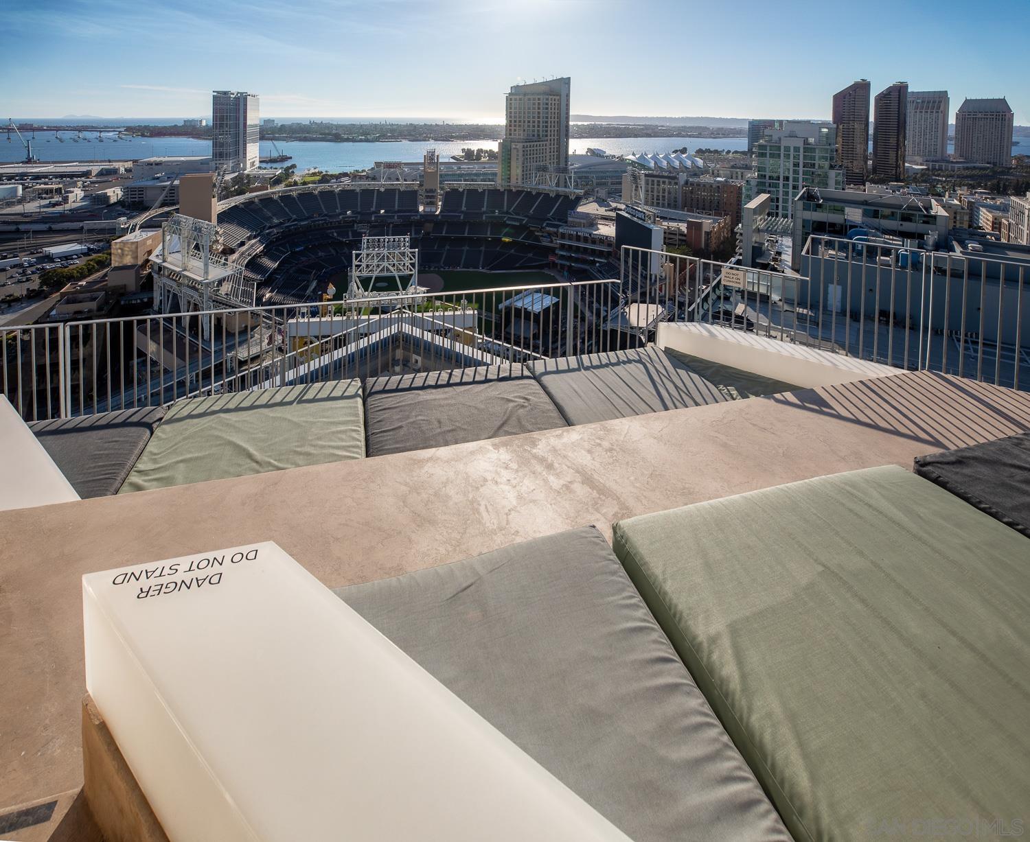 Detail Gallery Image 41 of 45 For 321  10th Ave  2204, San Diego,  CA 92101 - 2 Beds | 2 Baths