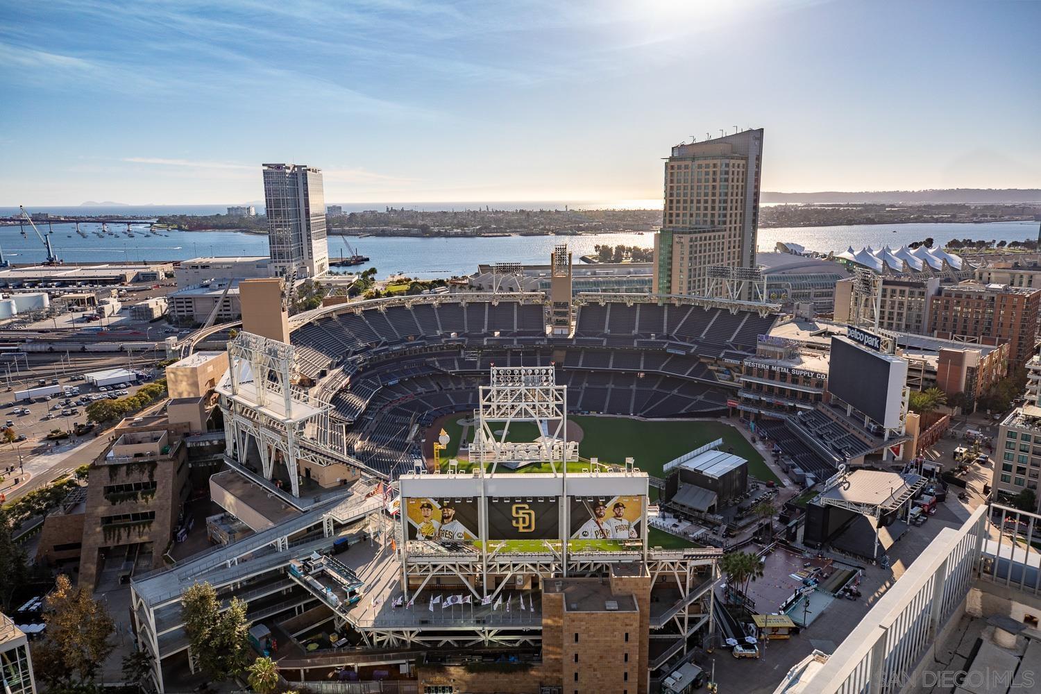 Detail Gallery Image 43 of 45 For 321  10th Ave  2204, San Diego,  CA 92101 - 2 Beds | 2 Baths