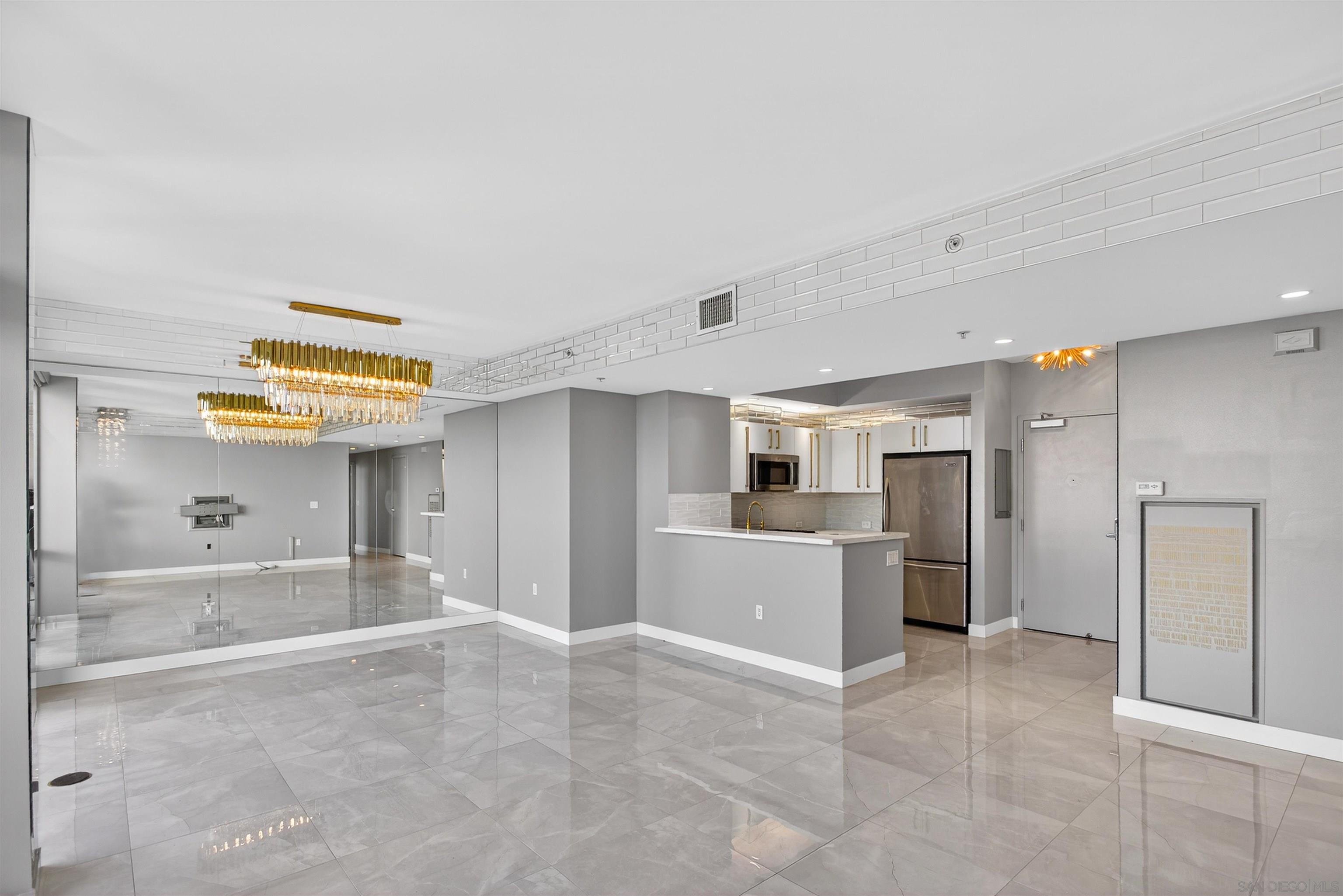 Detail Gallery Image 6 of 45 For 321  10th Ave  2204, San Diego,  CA 92101 - 2 Beds | 2 Baths