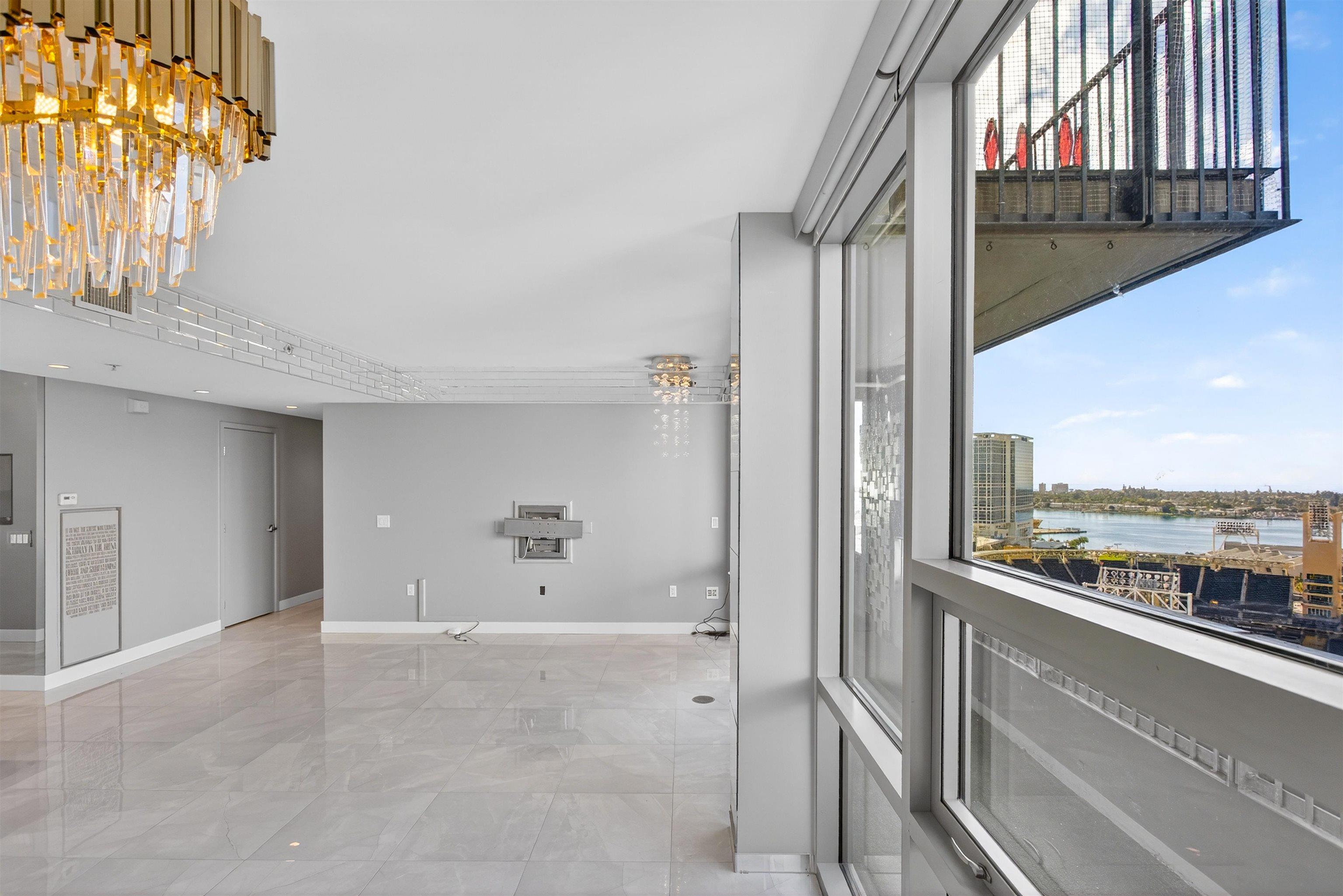 Detail Gallery Image 9 of 45 For 321  10th Ave  2204, San Diego,  CA 92101 - 2 Beds | 2 Baths