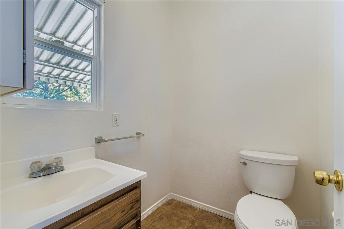 Detail Gallery Image 15 of 47 For 13622  Coyote Vista Way, Jamul,  CA 91935 - 3 Beds | 2/1 Baths