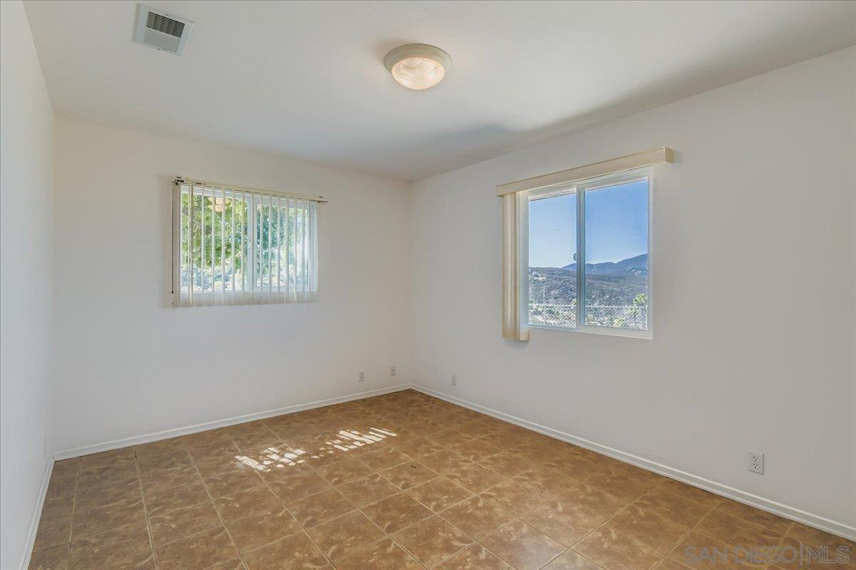 Detail Gallery Image 22 of 47 For 13622  Coyote Vista Way, Jamul,  CA 91935 - 3 Beds | 2/1 Baths