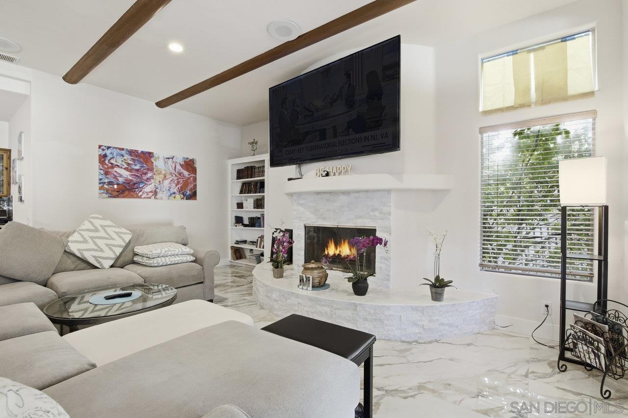 Detail Gallery Image 13 of 52 For 10405  White Birch Dr, San Diego,  CA 92131 - 6 Beds | 5/1 Baths