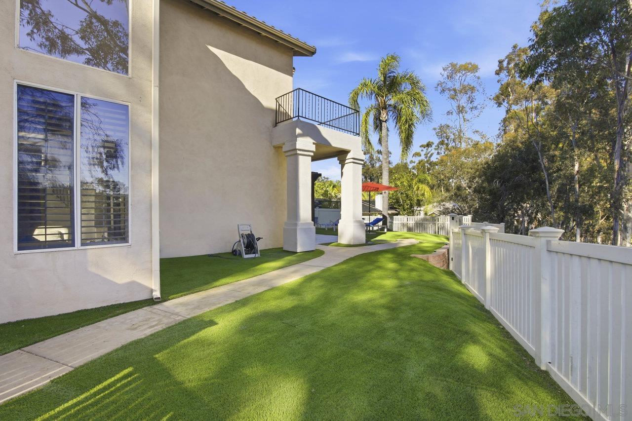 Detail Gallery Image 33 of 52 For 10405  White Birch Dr, San Diego,  CA 92131 - 6 Beds | 5/1 Baths