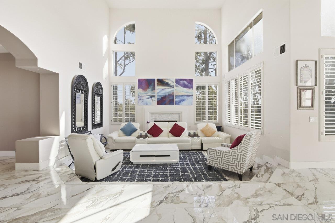 Detail Gallery Image 9 of 52 For 10405  White Birch Dr, San Diego,  CA 92131 - 6 Beds | 5/1 Baths