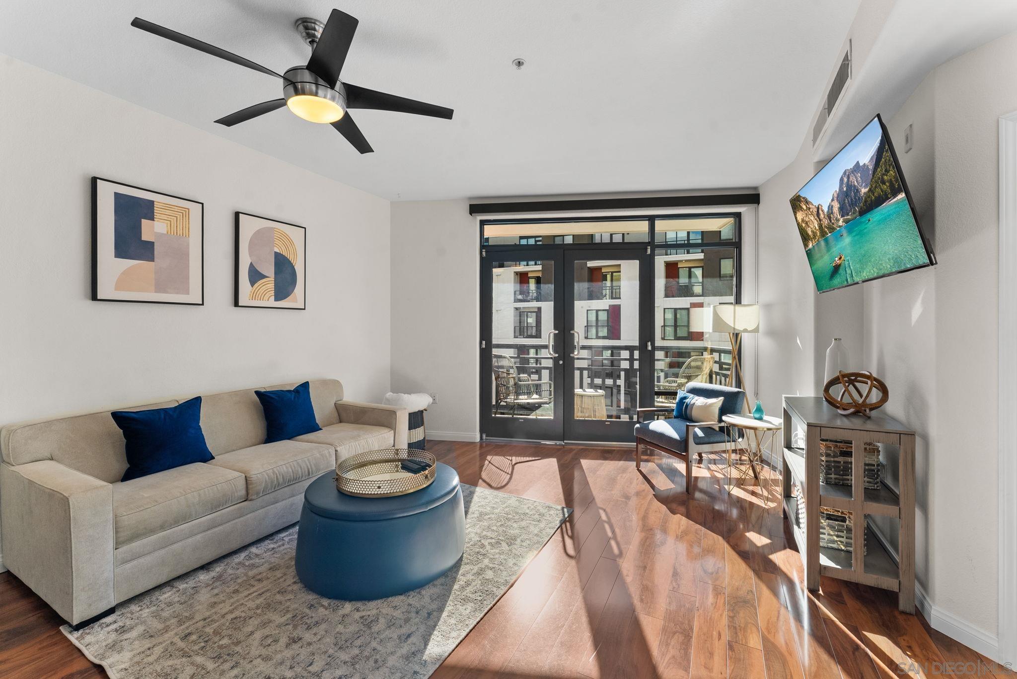 Detail Gallery Image 2 of 26 For 330  J St  #404,  San Diego,  CA 92101 - 1 Beds | 1 Baths