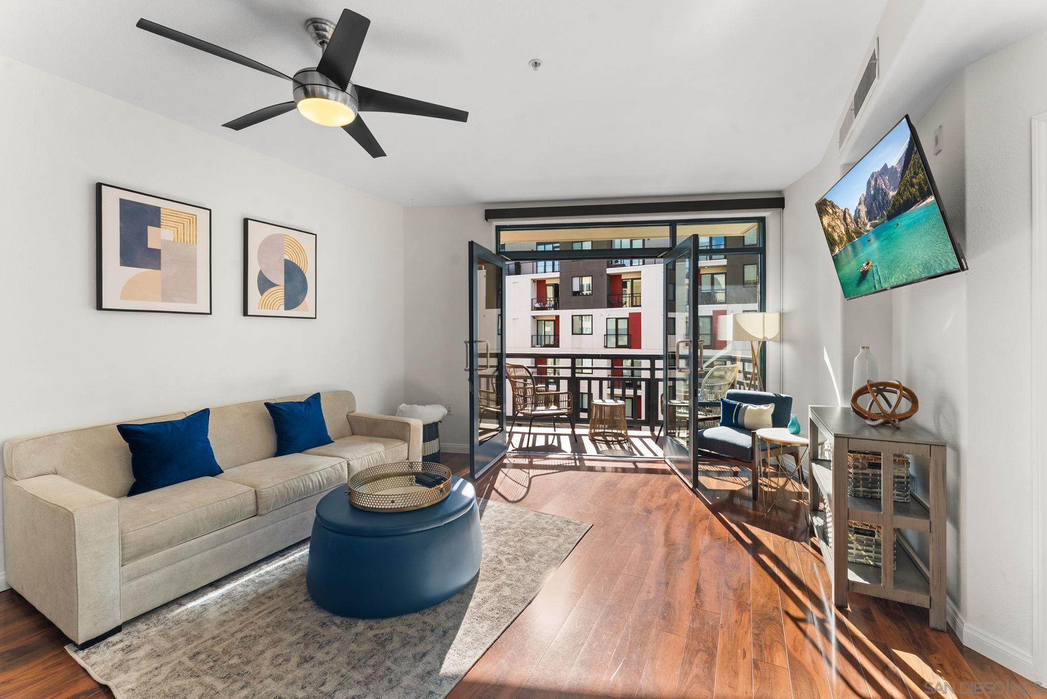 Detail Gallery Image 3 of 26 For 330  J St  #404,  San Diego,  CA 92101 - 1 Beds | 1 Baths