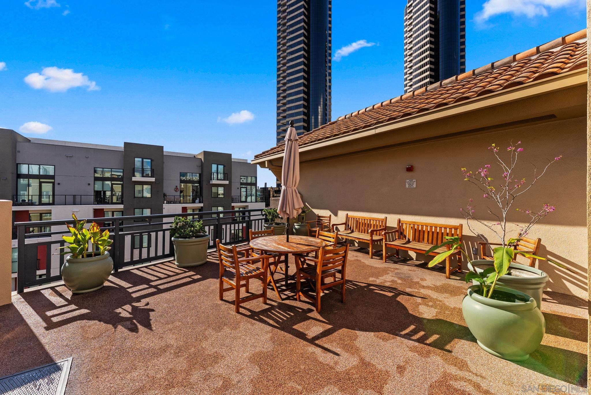 Detail Gallery Image 18 of 26 For 330  J St  #404,  San Diego,  CA 92101 - 1 Beds | 1 Baths