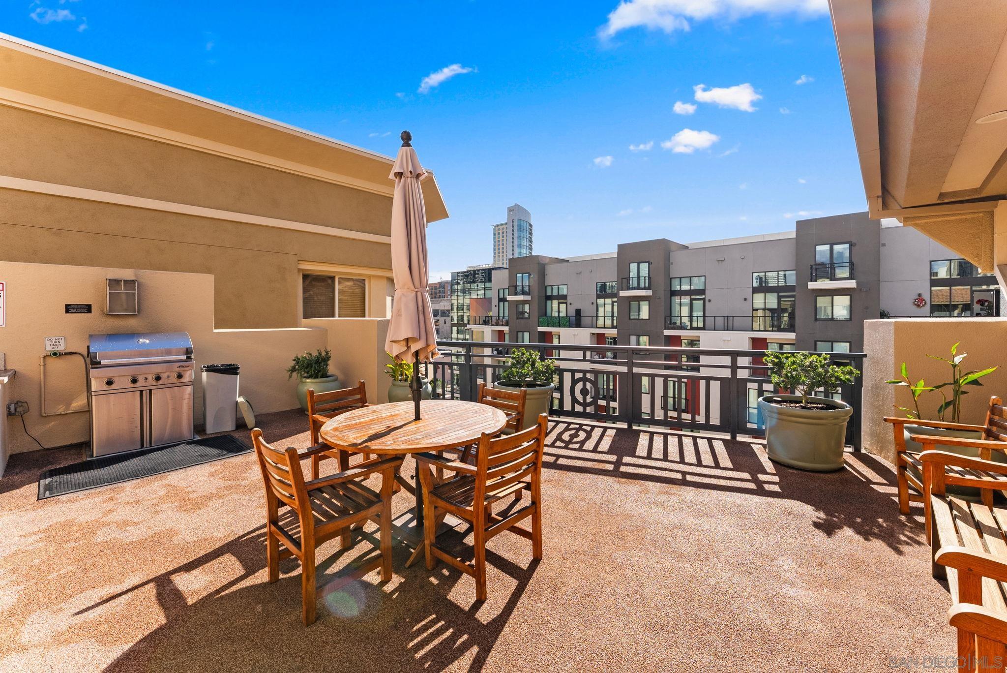 Detail Gallery Image 19 of 26 For 330  J St  #404,  San Diego,  CA 92101 - 1 Beds | 1 Baths