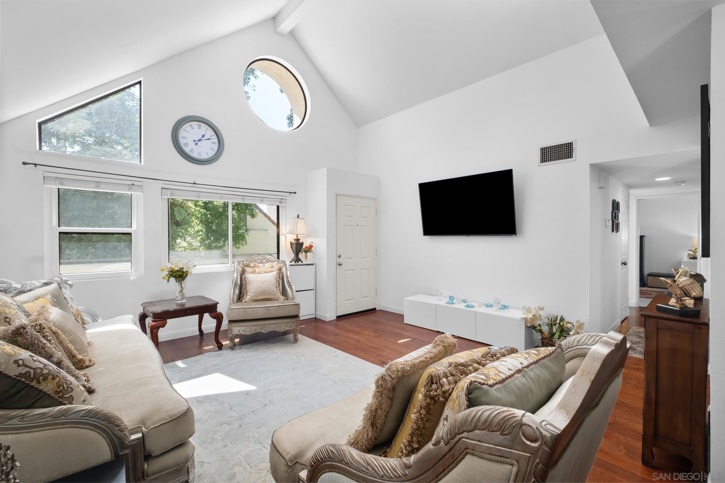 Front Image Thumbnail for SD2600334