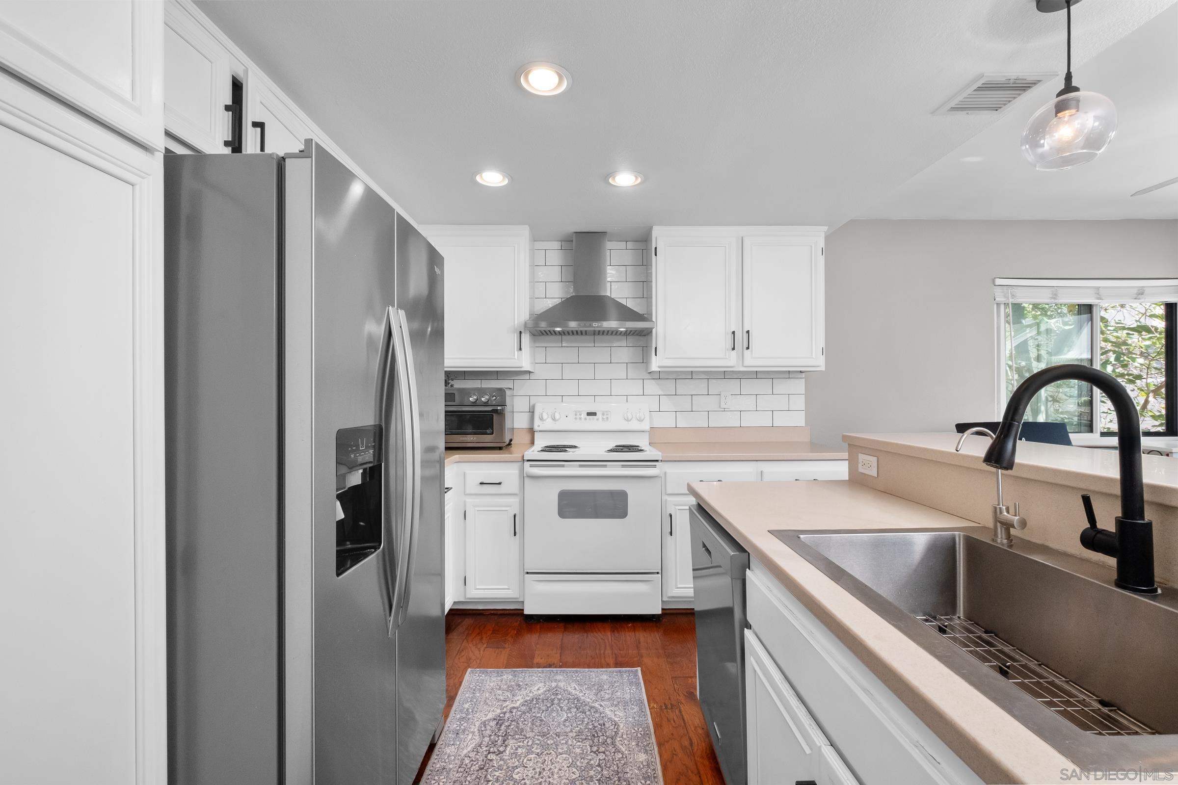 Detail Gallery Image 11 of 26 For 17885  Caminito Pinero  #255,  San Diego,  CA 92128 - 2 Beds | 2 Baths