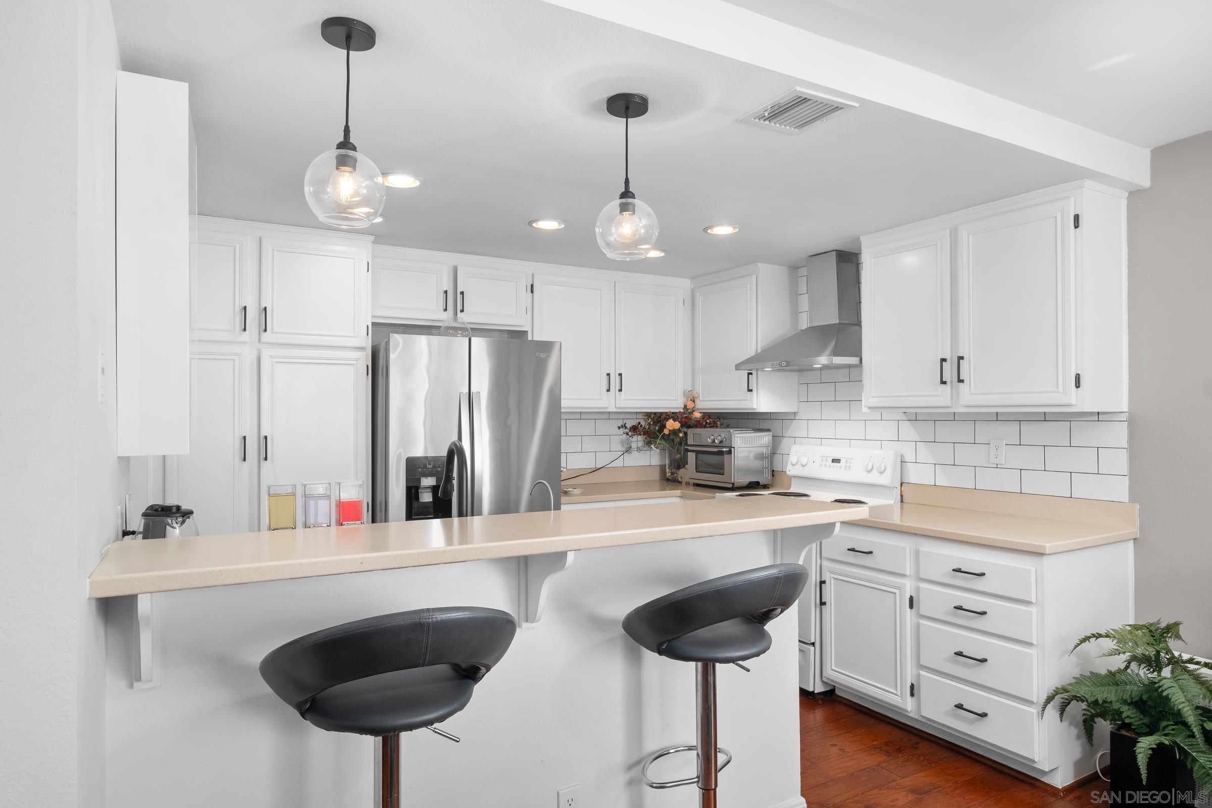 Detail Gallery Image 8 of 26 For 17885  Caminito Pinero  #255,  San Diego,  CA 92128 - 2 Beds | 2 Baths