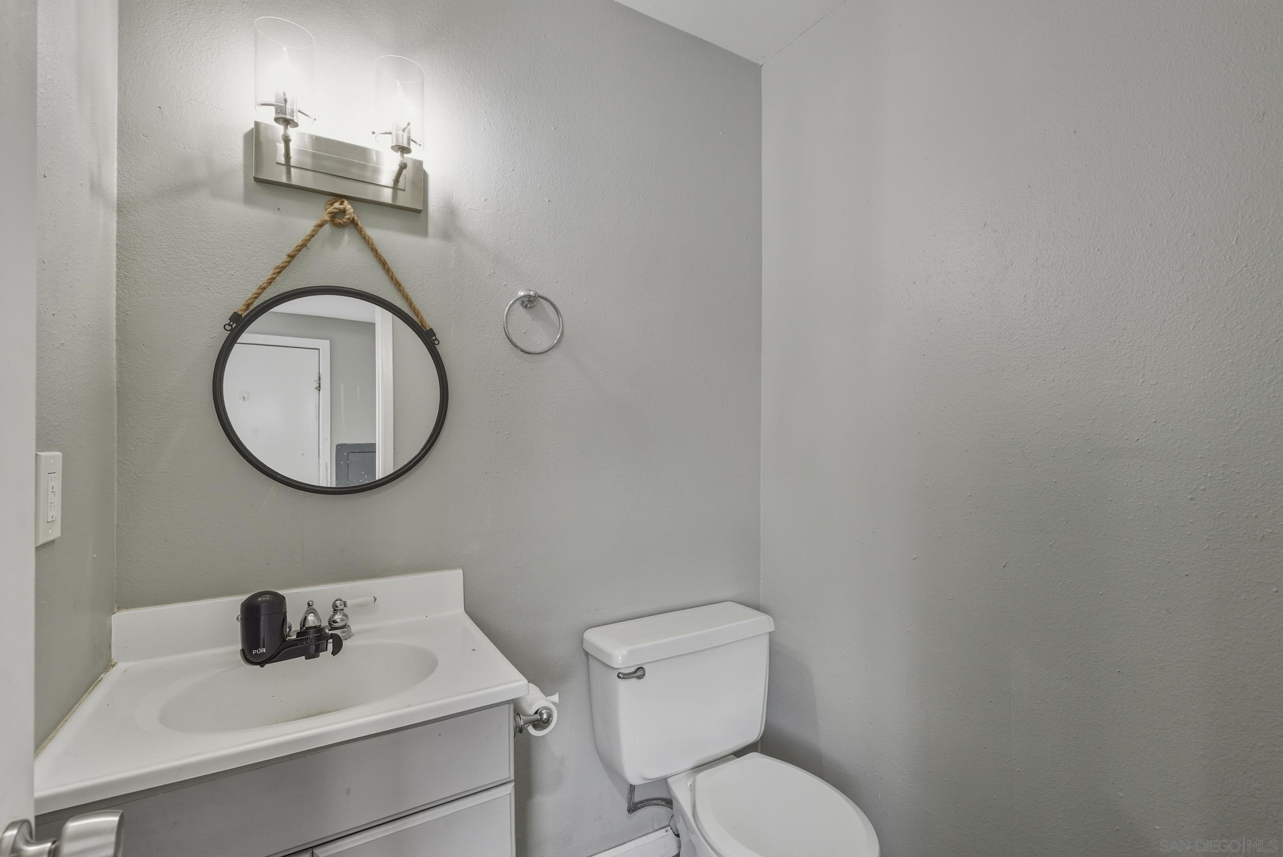 Detail Gallery Image 11 of 19 For 1277 N Mollison Ave  #F,  El Cajon,  CA 92021 - 2 Beds | 1/1 Baths