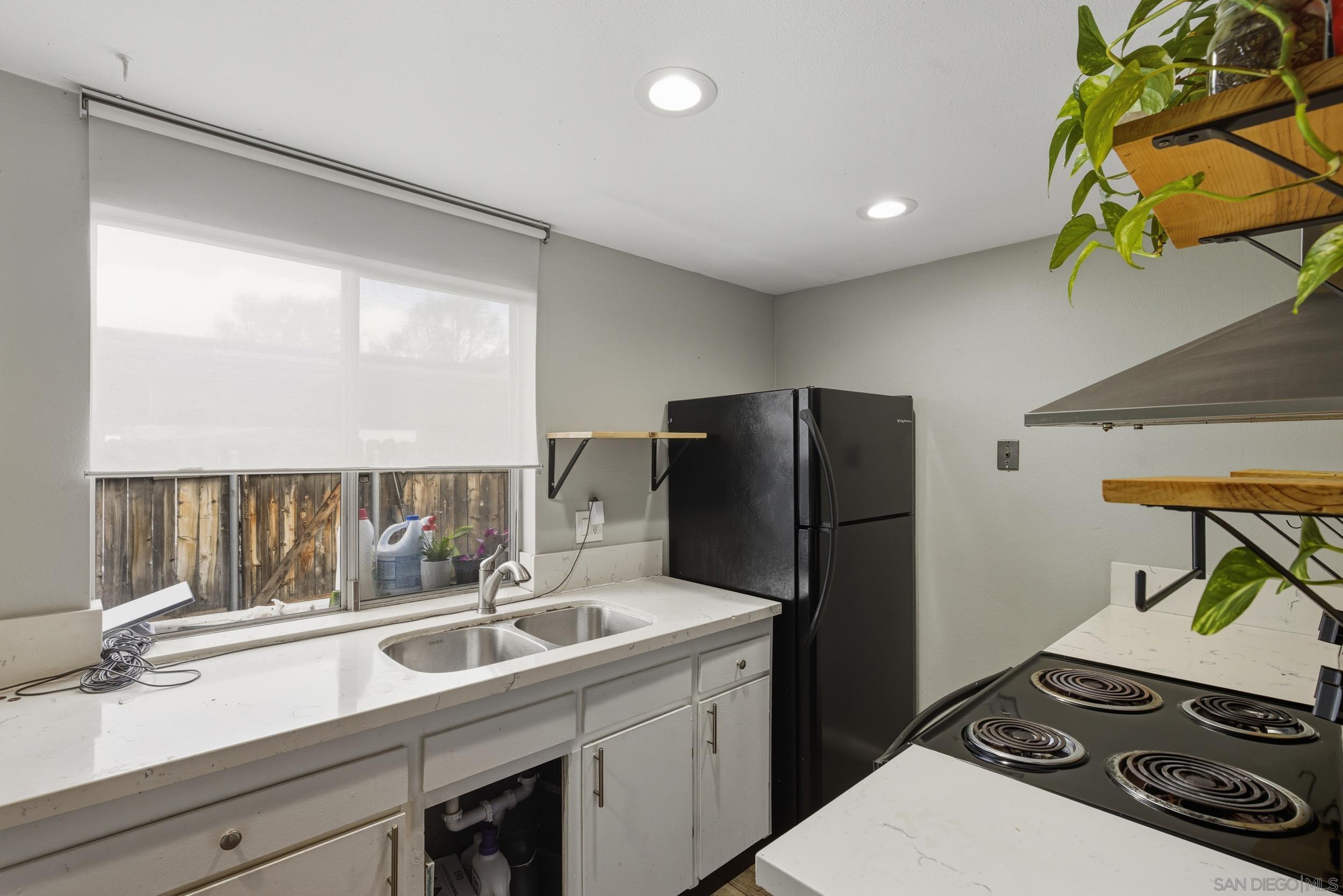 Detail Gallery Image 8 of 19 For 1277 N Mollison Ave  #F,  El Cajon,  CA 92021 - 2 Beds | 1/1 Baths