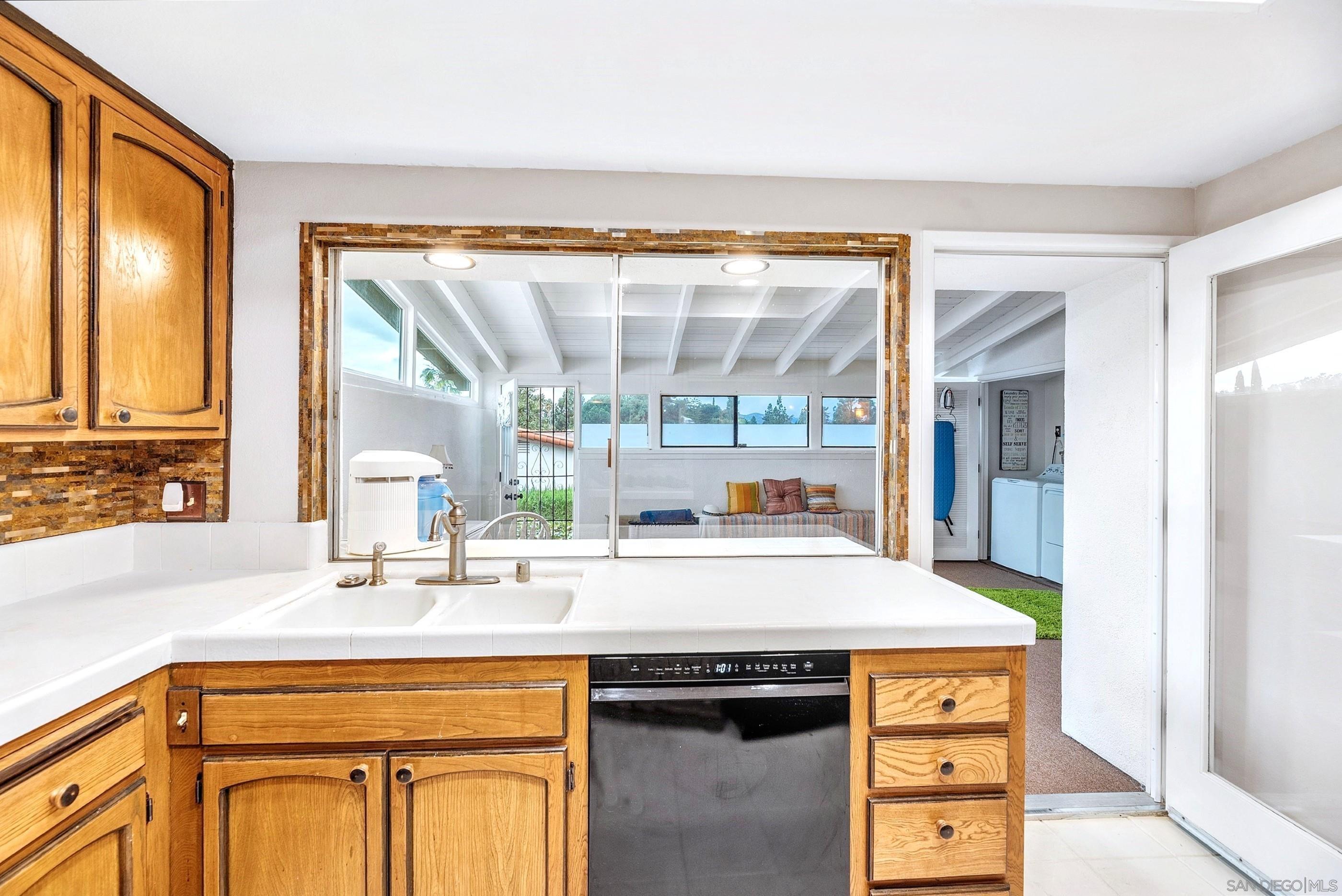 Detail Gallery Image 14 of 42 For 16555  Caminito Vecinos  #39,  San Diego,  CA 92128 - 2 Beds | 2 Baths