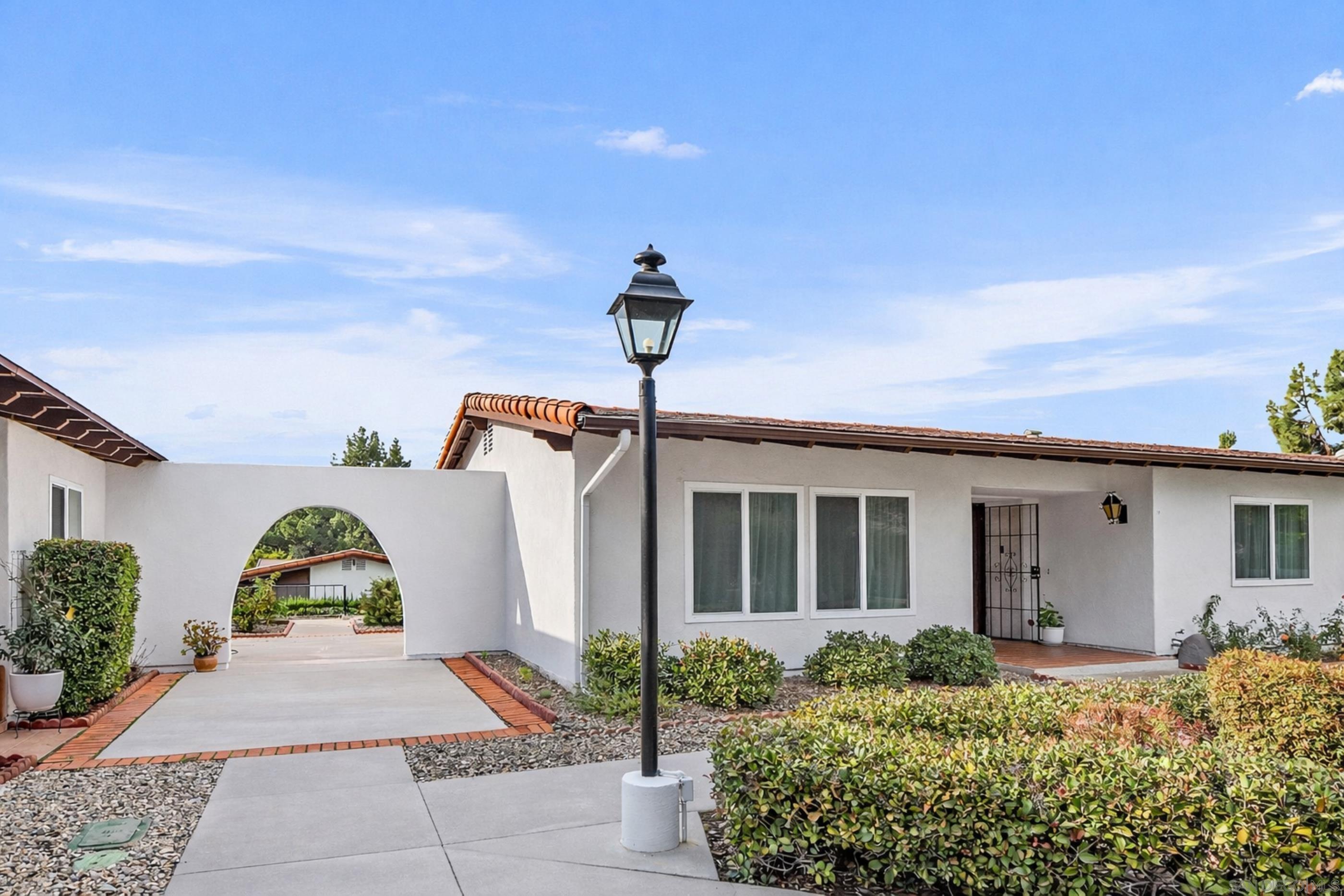 Detail Gallery Image 5 of 42 For 16555  Caminito Vecinos  #39,  San Diego,  CA 92128 - 2 Beds | 2 Baths