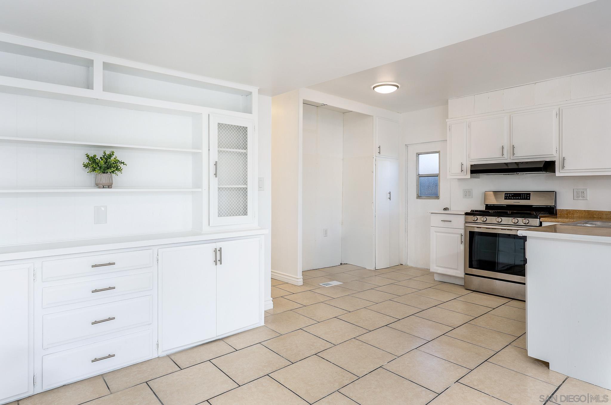 Detail Gallery Image 4 of 13 For 150 S Anza St  Spc 69,  El Cajon,  CA 92020 - 2 Beds | 1/1 Baths