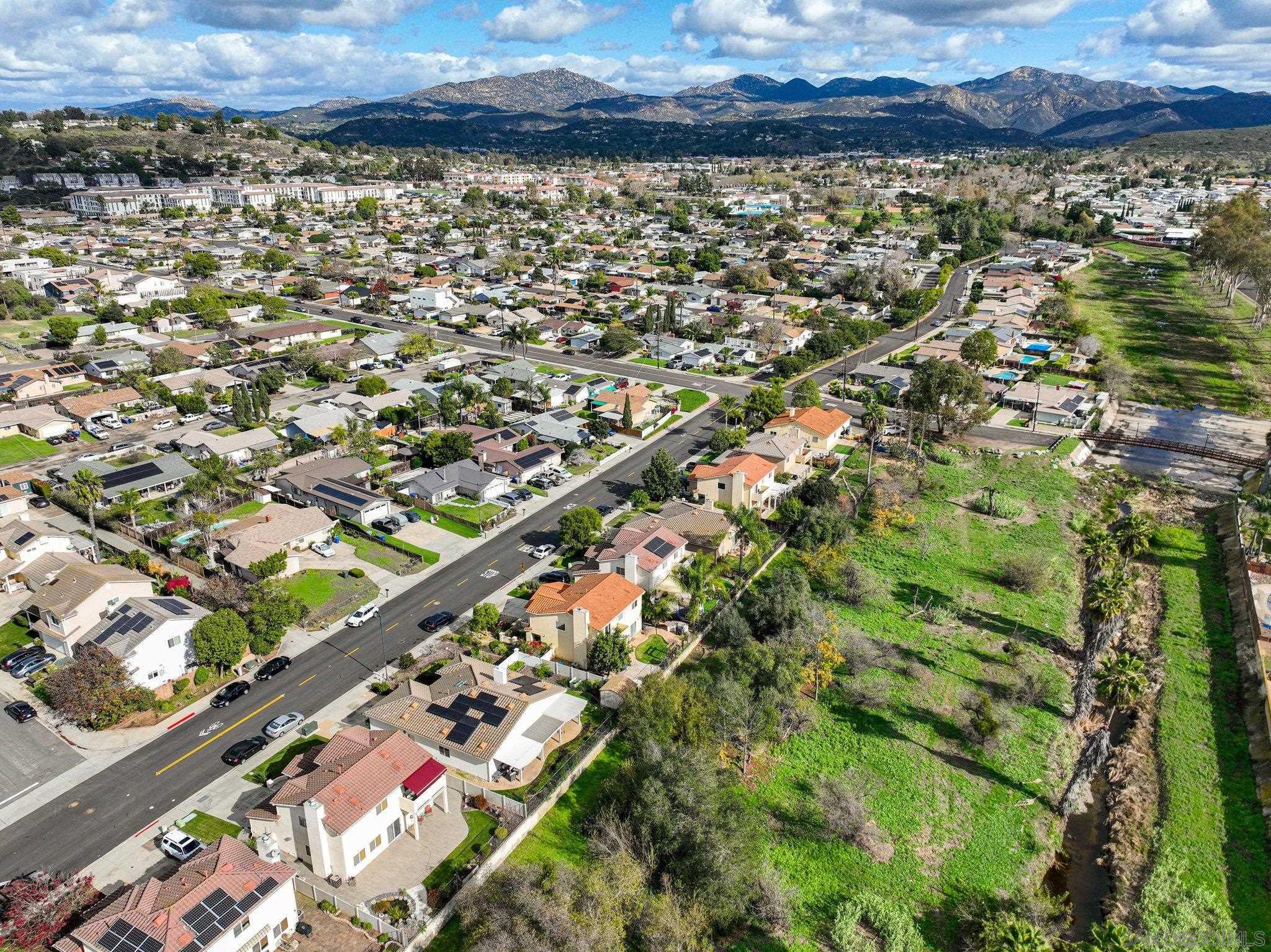 Detail Gallery Image 33 of 36 For 12709  Oak Knoll Rd, Poway,  CA 92064 - 3 Beds | 2 Baths