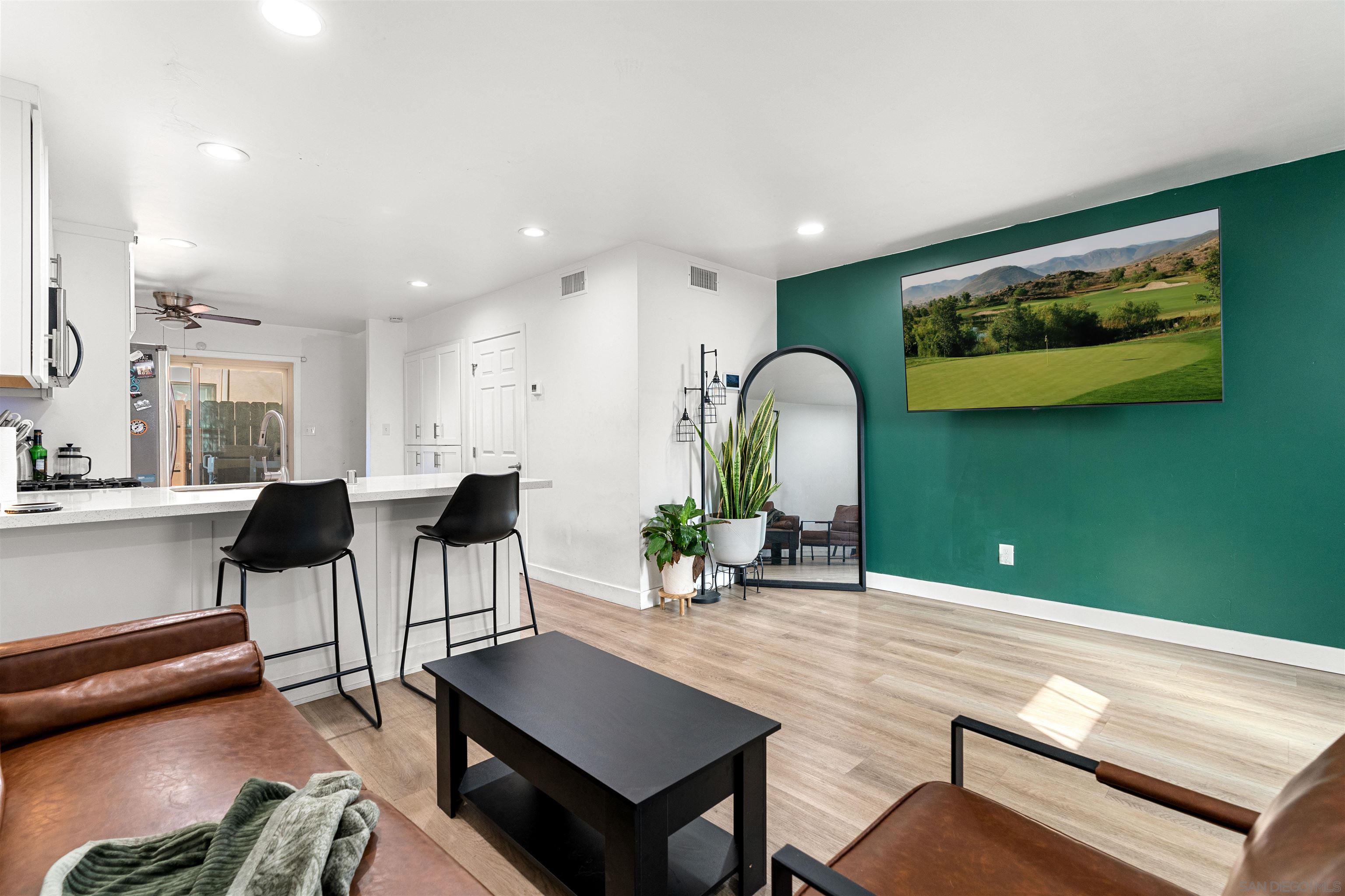 Detail Gallery Image 9 of 24 For 416  Colorado Dr  #UNIT D,  Chula Vista,  CA 91910 - 2 Beds | 1/1 Baths