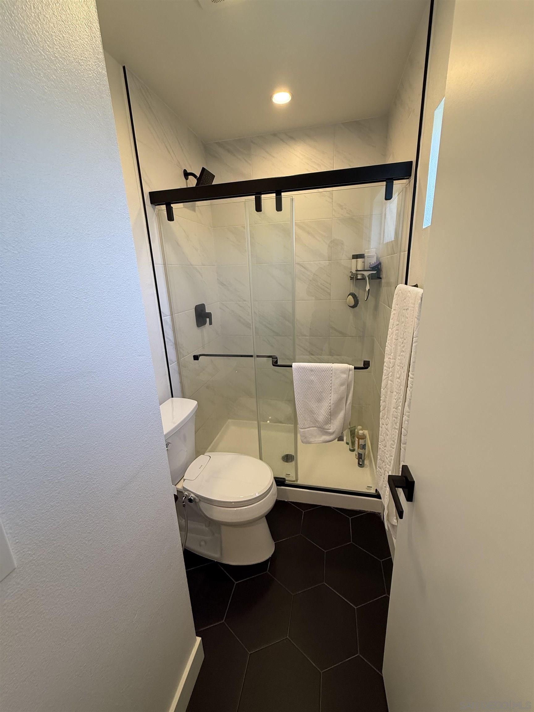 Detail Gallery Image 16 of 26 For 3412  Conrad Avenue, San Diego,  CA 92117 - 3 Beds | 2 Baths