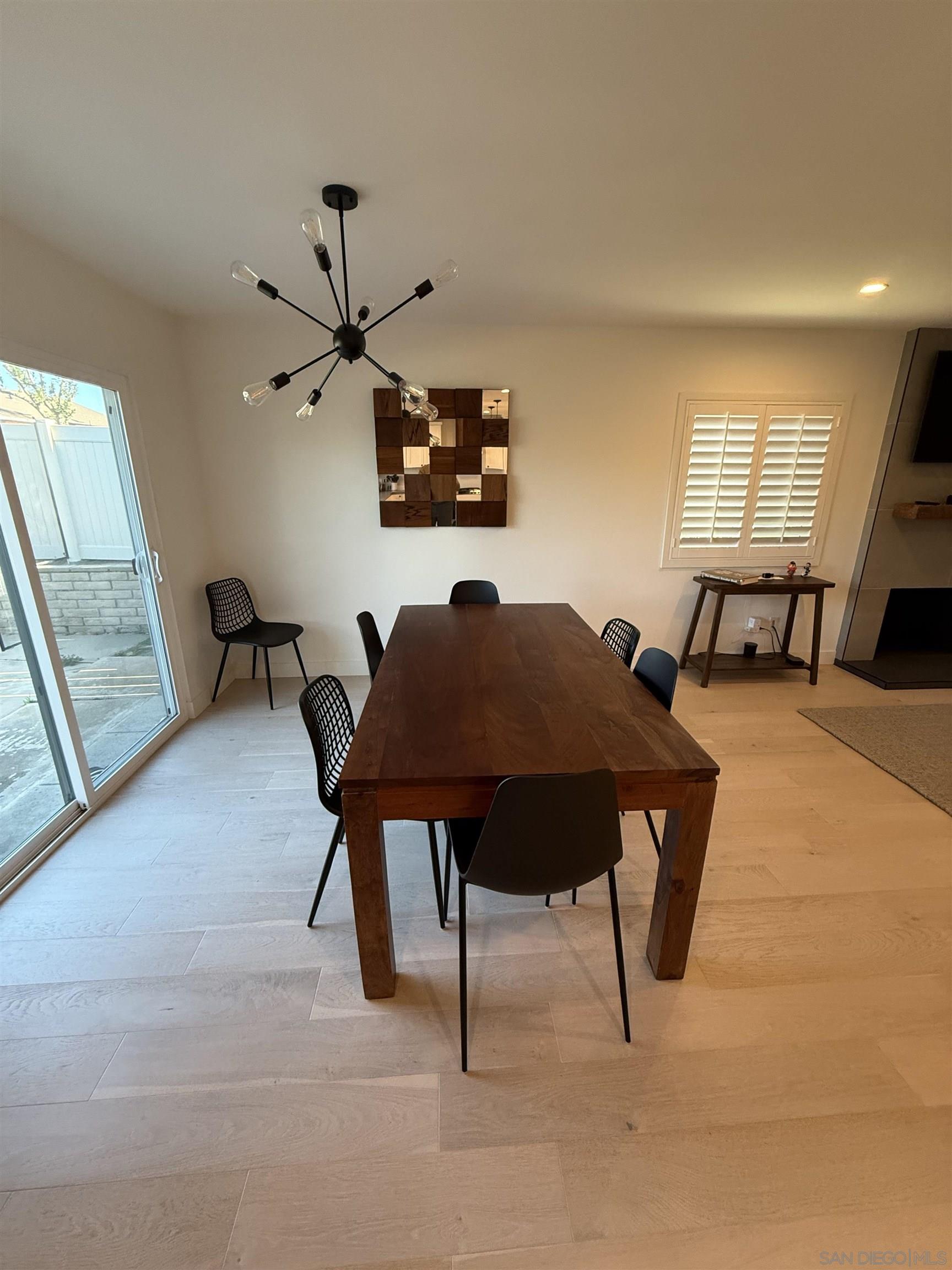 Detail Gallery Image 9 of 26 For 3412  Conrad Avenue, San Diego,  CA 92117 - 3 Beds | 2 Baths