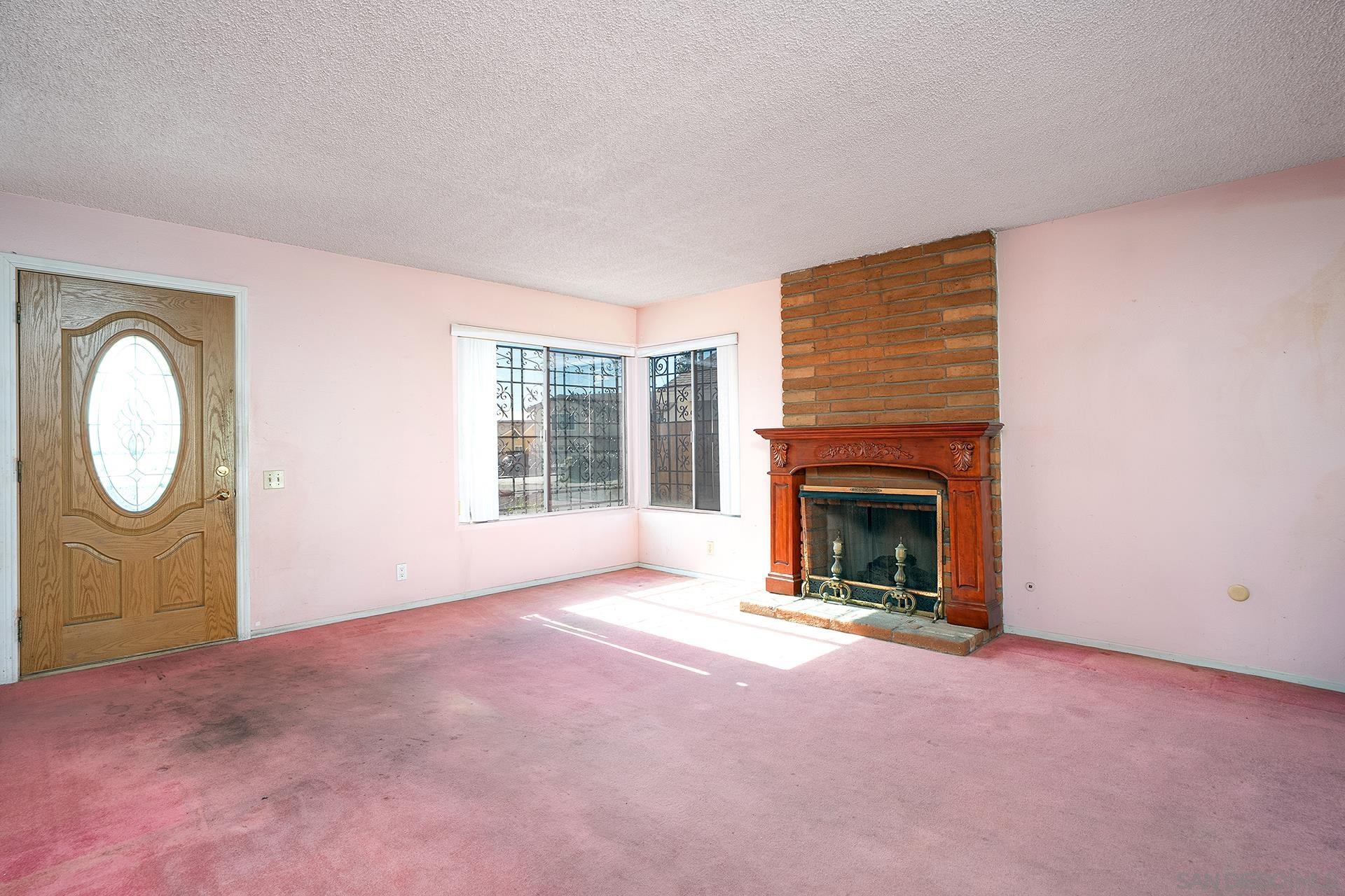 Detail Gallery Image 7 of 41 For 3446  Robb Roy Pl, San Diego,  CA 92154 - 5 Beds | 2/1 Baths