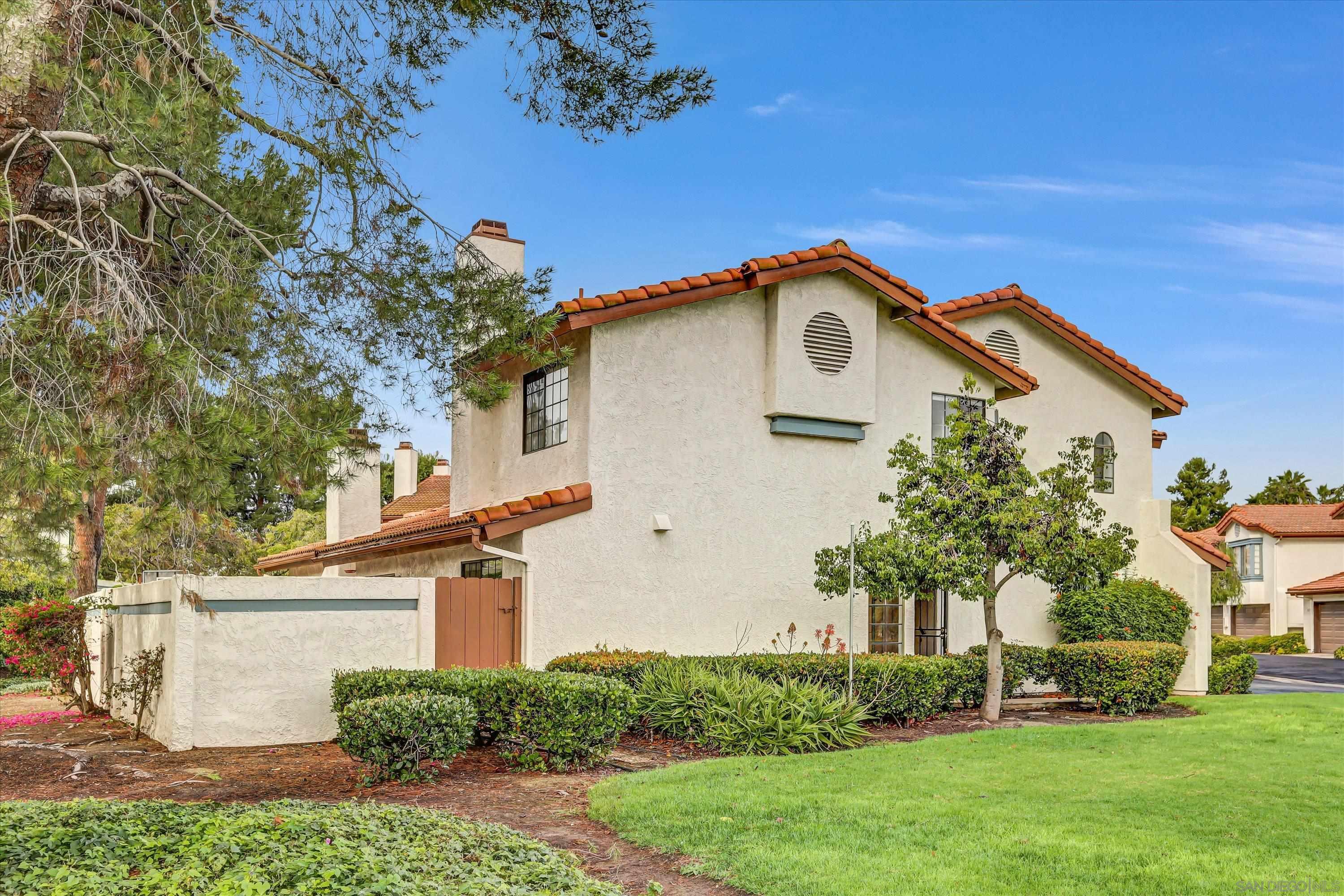 Detail Gallery Image 2 of 30 For 1567  Apache  a, Chula Vista,  CA 91910 - 3 Beds | 2/1 Baths