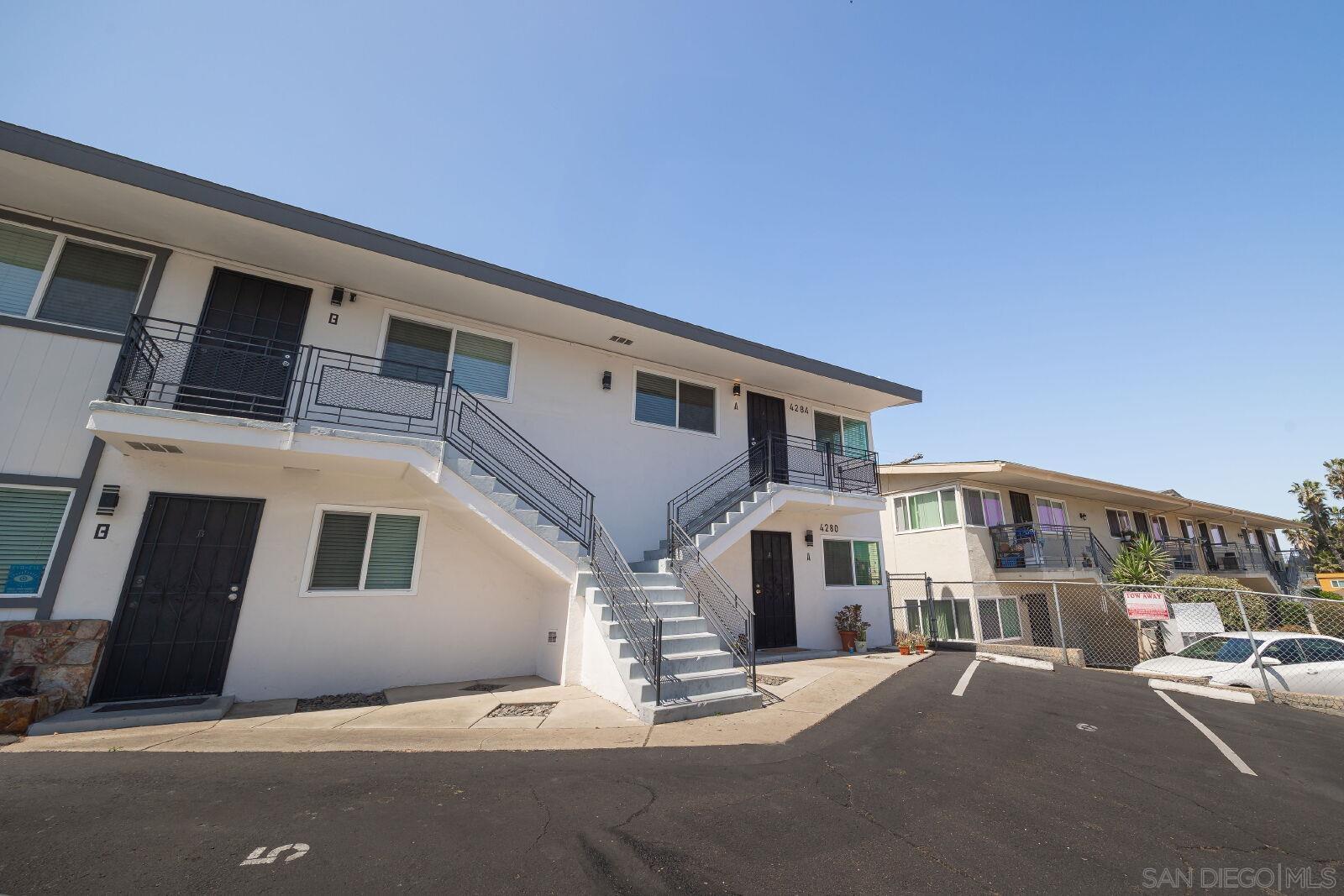 Detail Gallery Image 2 of 11 For 4280-84  Schoolridge Ln, La Mesa,  CA 91941 - – Beds | – Baths