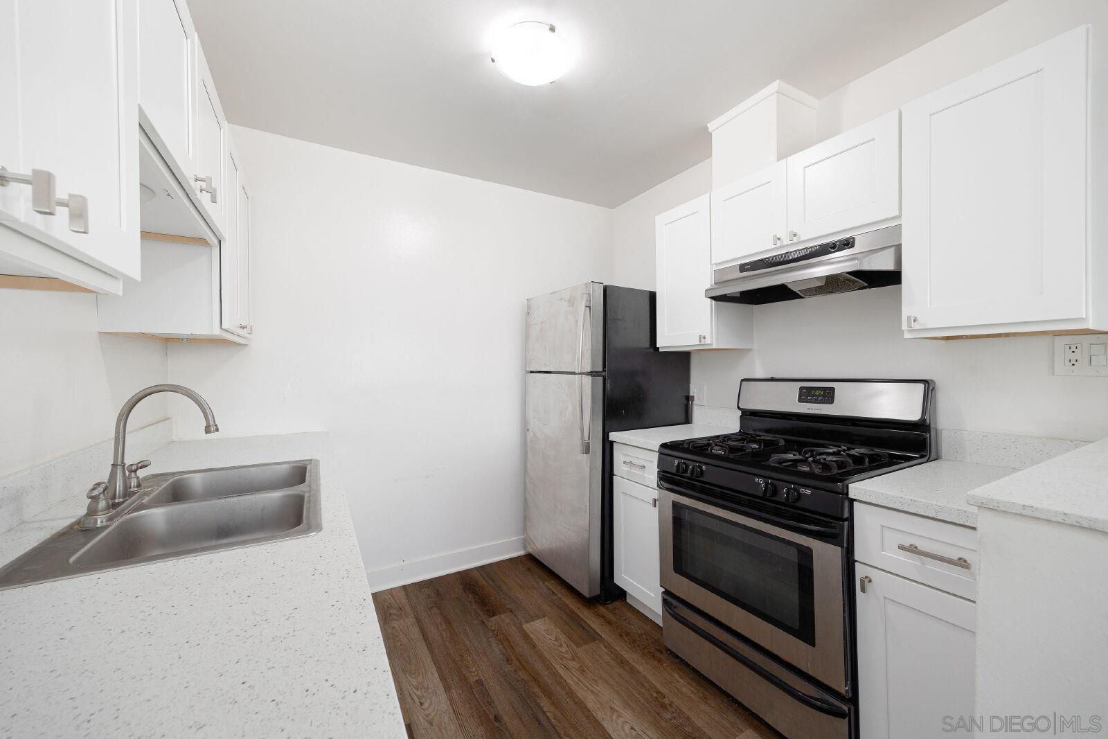 Detail Gallery Image 5 of 11 For 4280-84  Schoolridge Ln, La Mesa,  CA 91941 - – Beds | – Baths