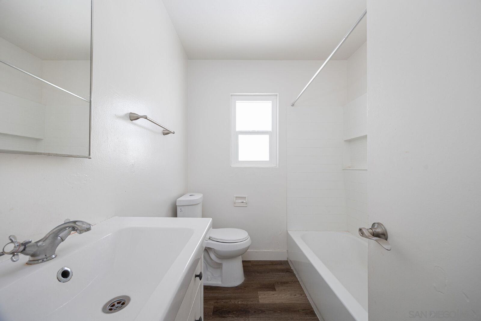 Detail Gallery Image 8 of 11 For 4280-84  Schoolridge Ln, La Mesa,  CA 91941 - – Beds | – Baths