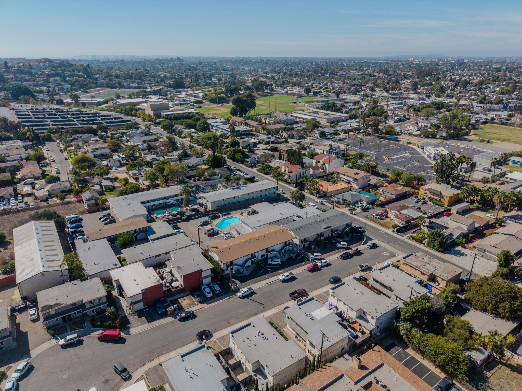 Detail Gallery Image 10 of 11 For 4280-84  Schoolridge Ln, La Mesa,  CA 91941 - – Beds | – Baths
