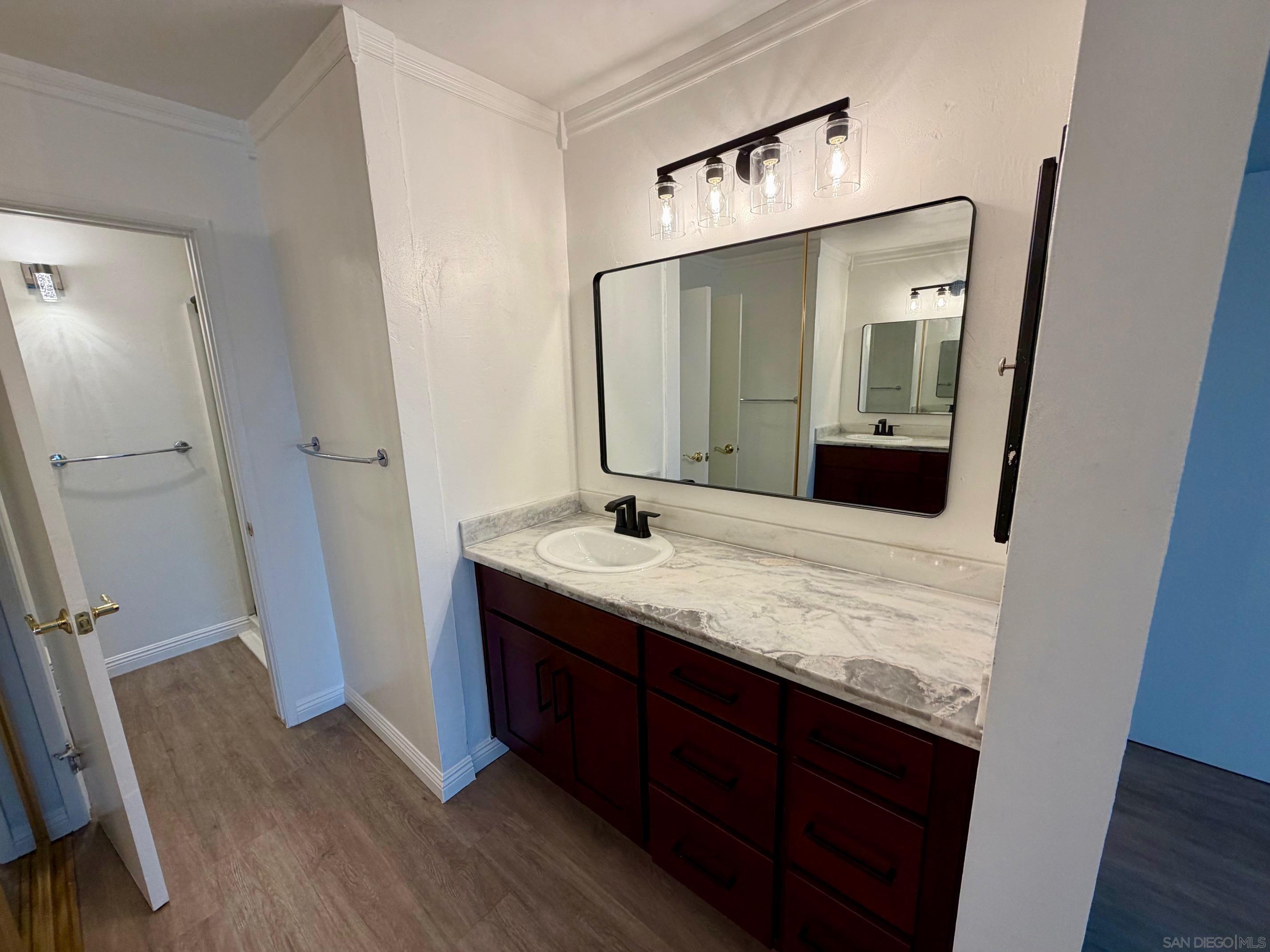 Detail Gallery Image 5 of 23 For 1885  Diamond St.  #2-211,  San Diego,  CA 92109 - 2 Beds | 2 Baths