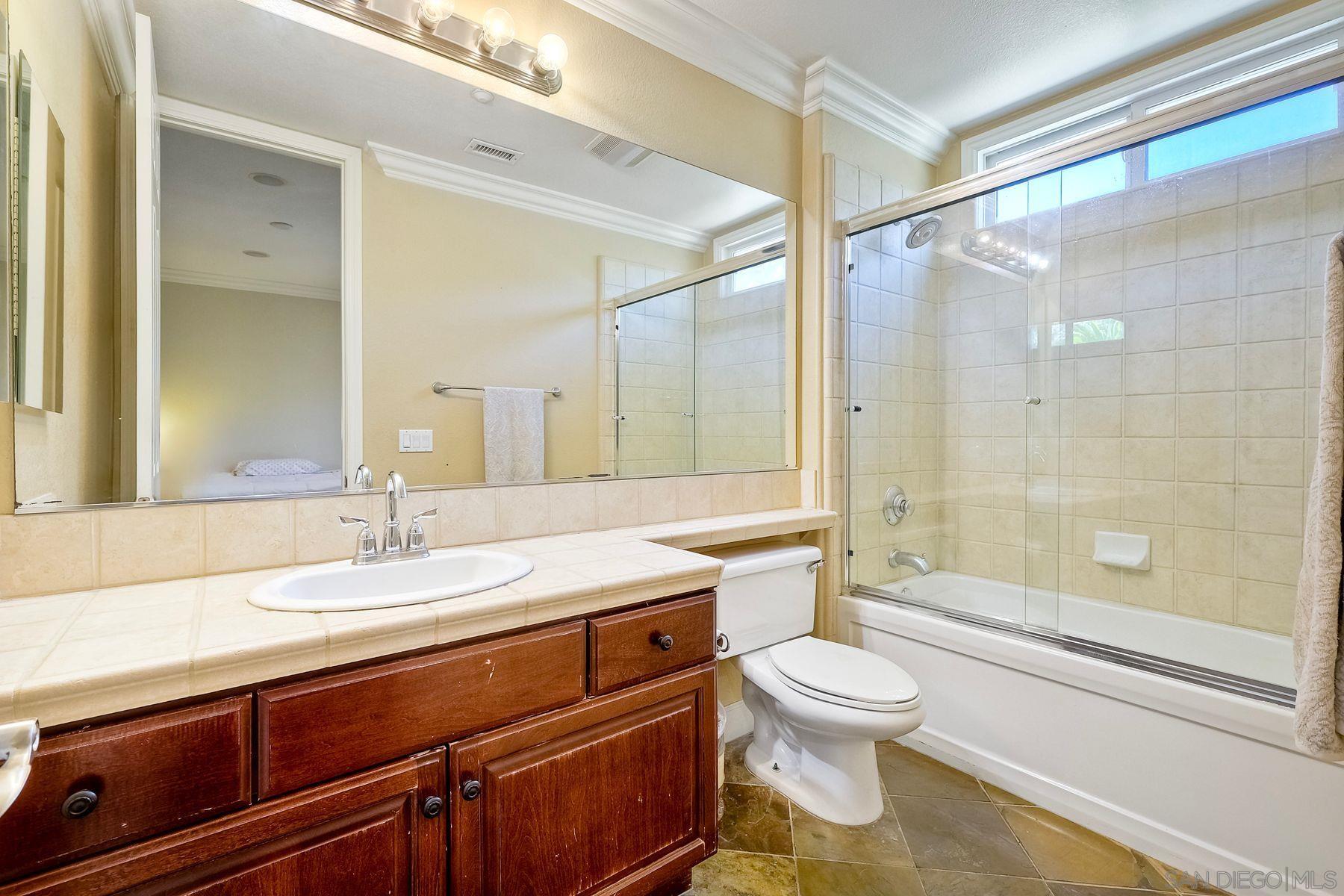 Detail Gallery Image 26 of 49 For 15068  Creek Hills Rd, El Cajon,  CA 92021 - 5 Beds | 4/1 Baths