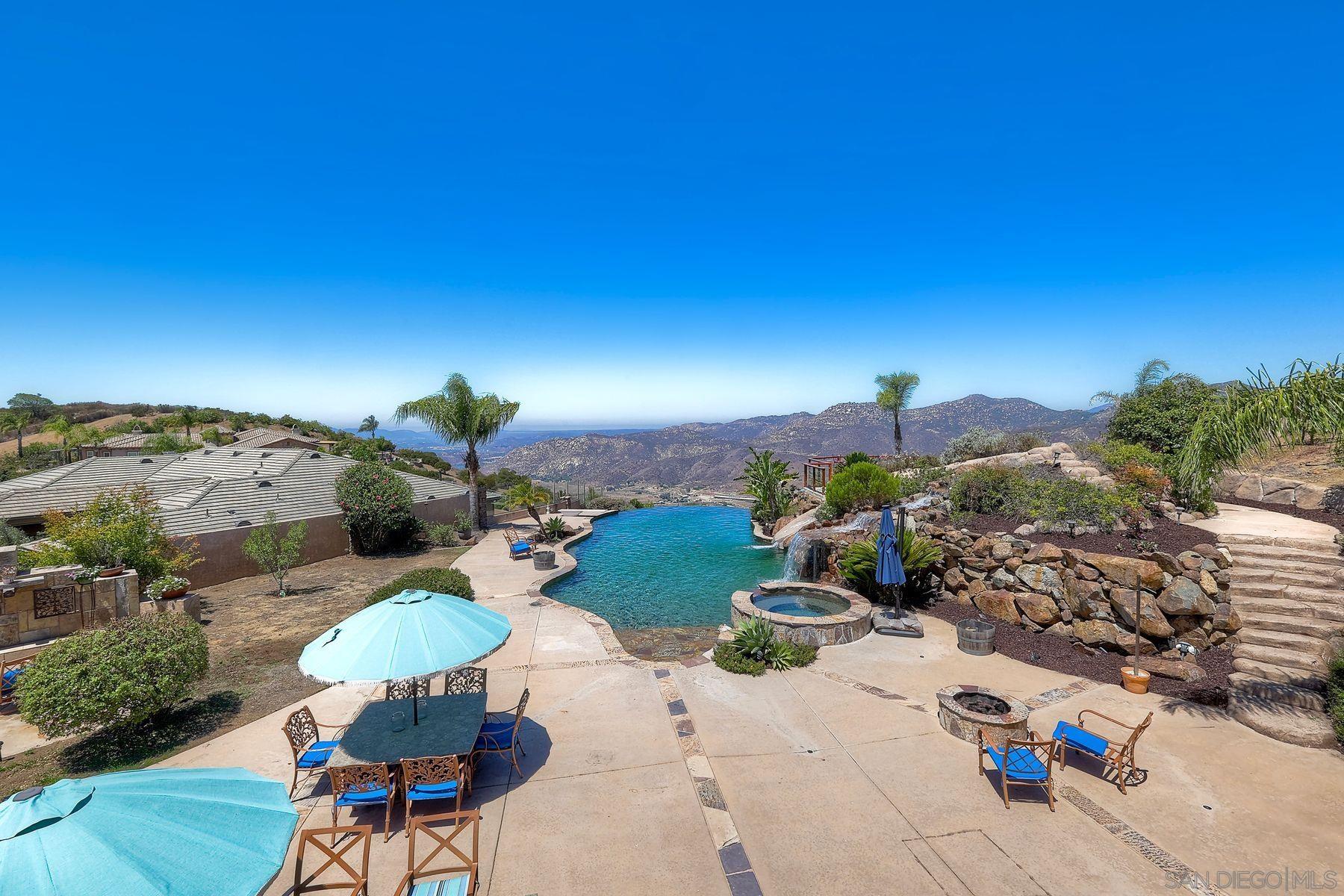 Detail Gallery Image 32 of 49 For 15068  Creek Hills Rd, El Cajon,  CA 92021 - 5 Beds | 4/1 Baths