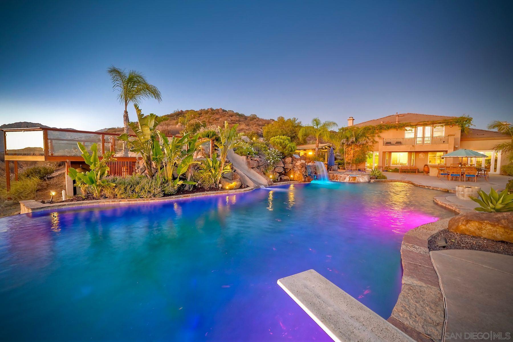 Detail Gallery Image 35 of 49 For 15068  Creek Hills Rd, El Cajon,  CA 92021 - 5 Beds | 4/1 Baths