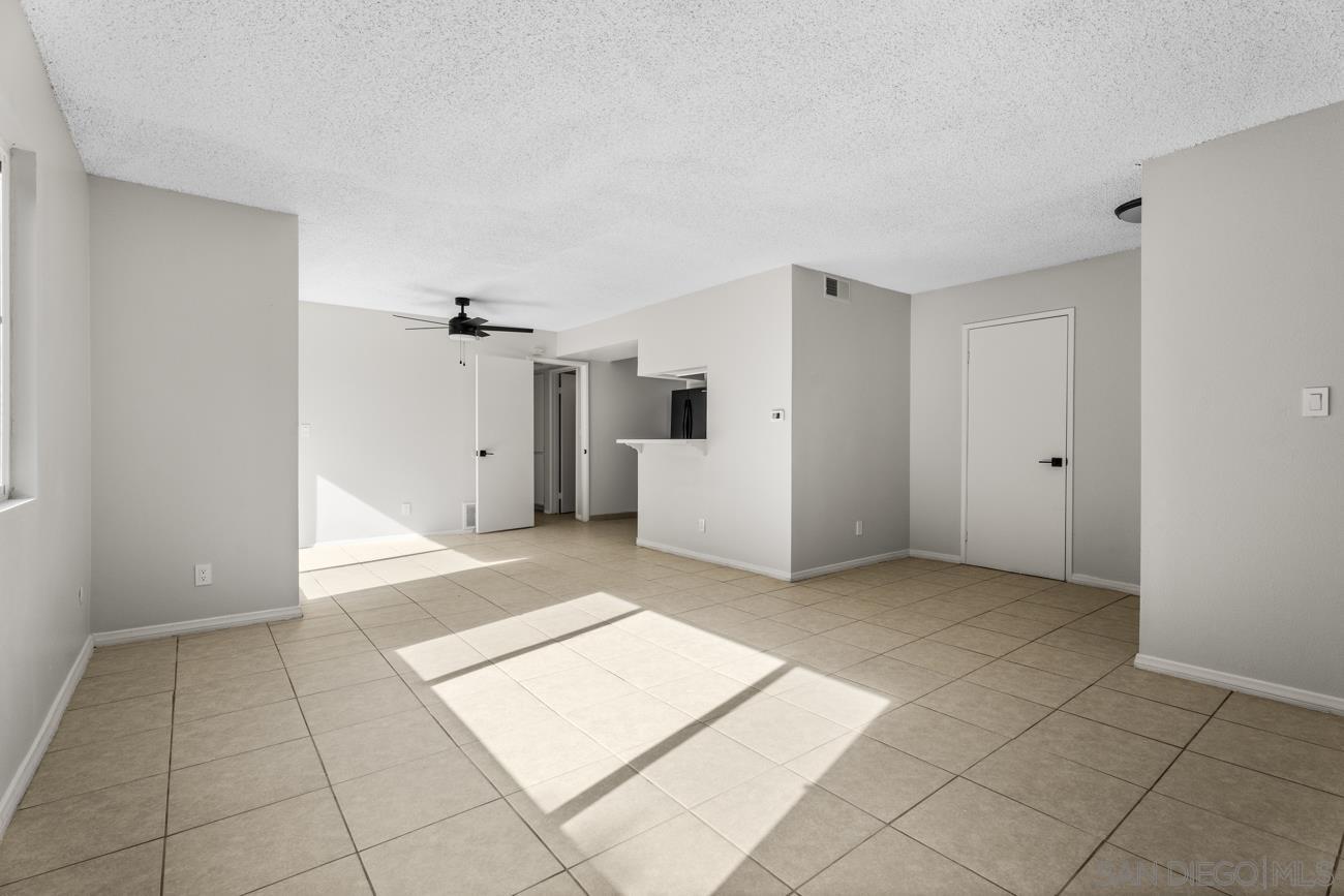 Detail Gallery Image 5 of 22 For 6775  Alvarado Rd  #10,  San Diego,  CA 92120 - 2 Beds | 2 Baths