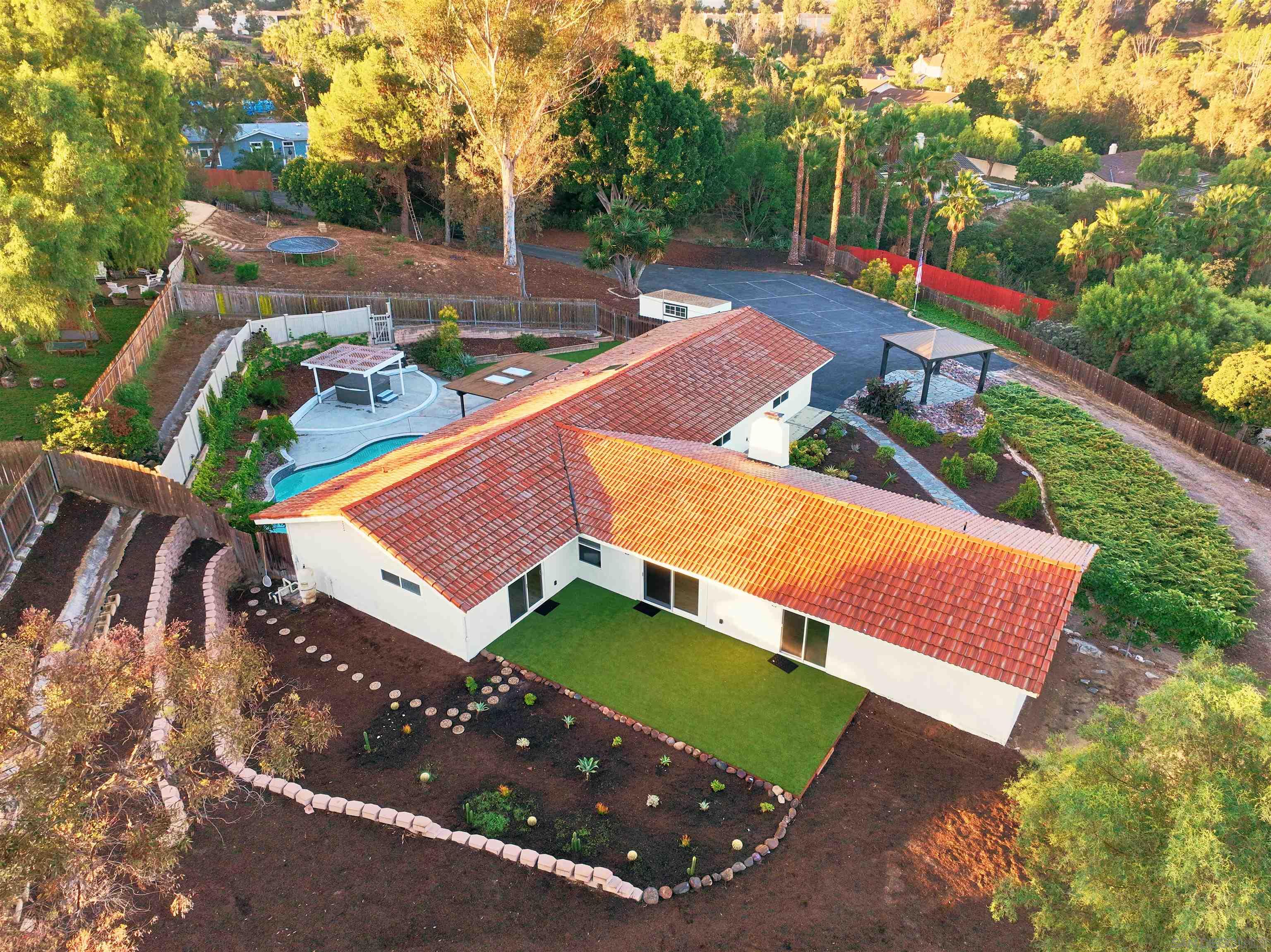 Front Image Thumbnail for SD2600358