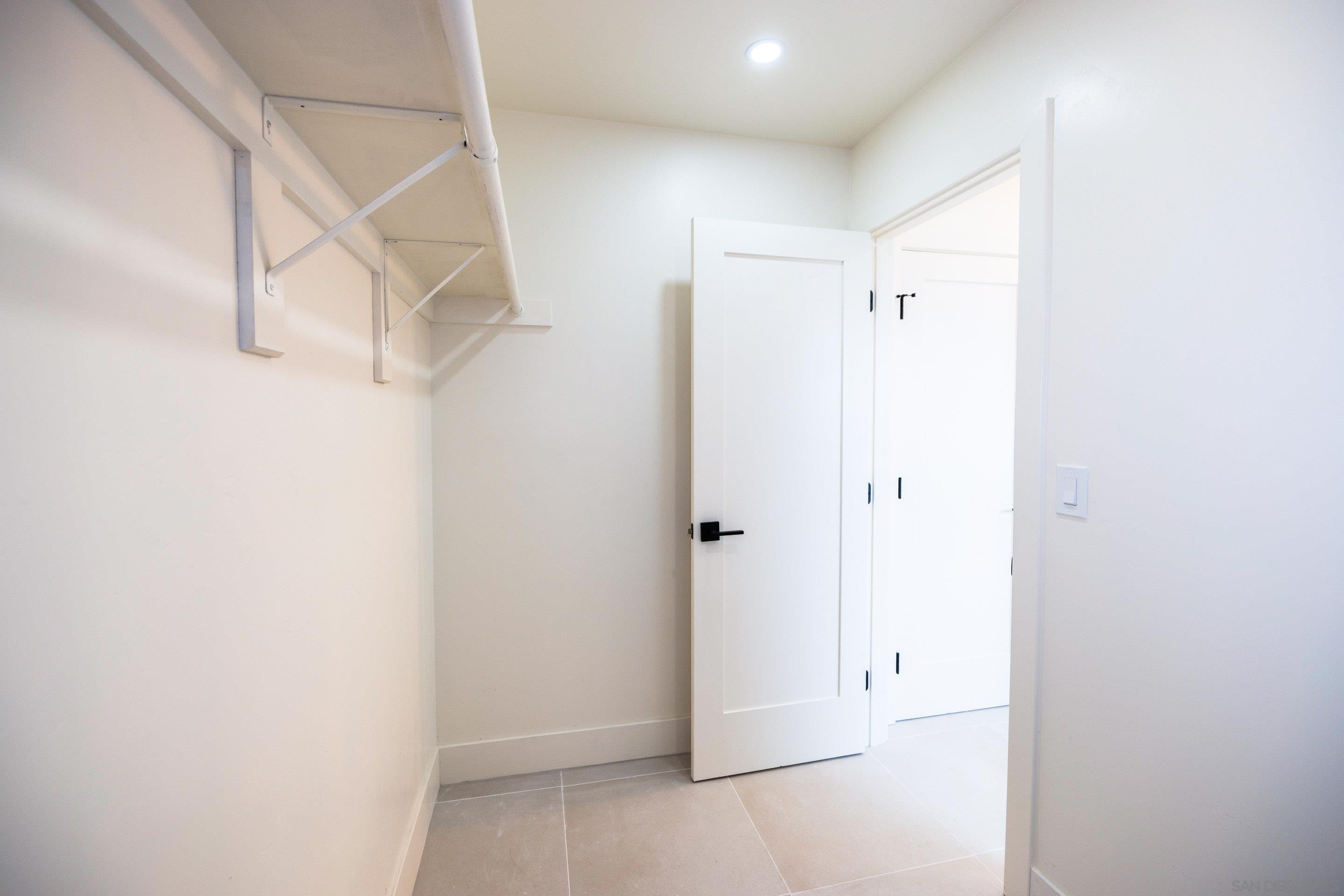 Detail Gallery Image 30 of 48 For 807  Poinsettia Ave, Vista,  CA 92081 - 3 Beds | 3 Baths