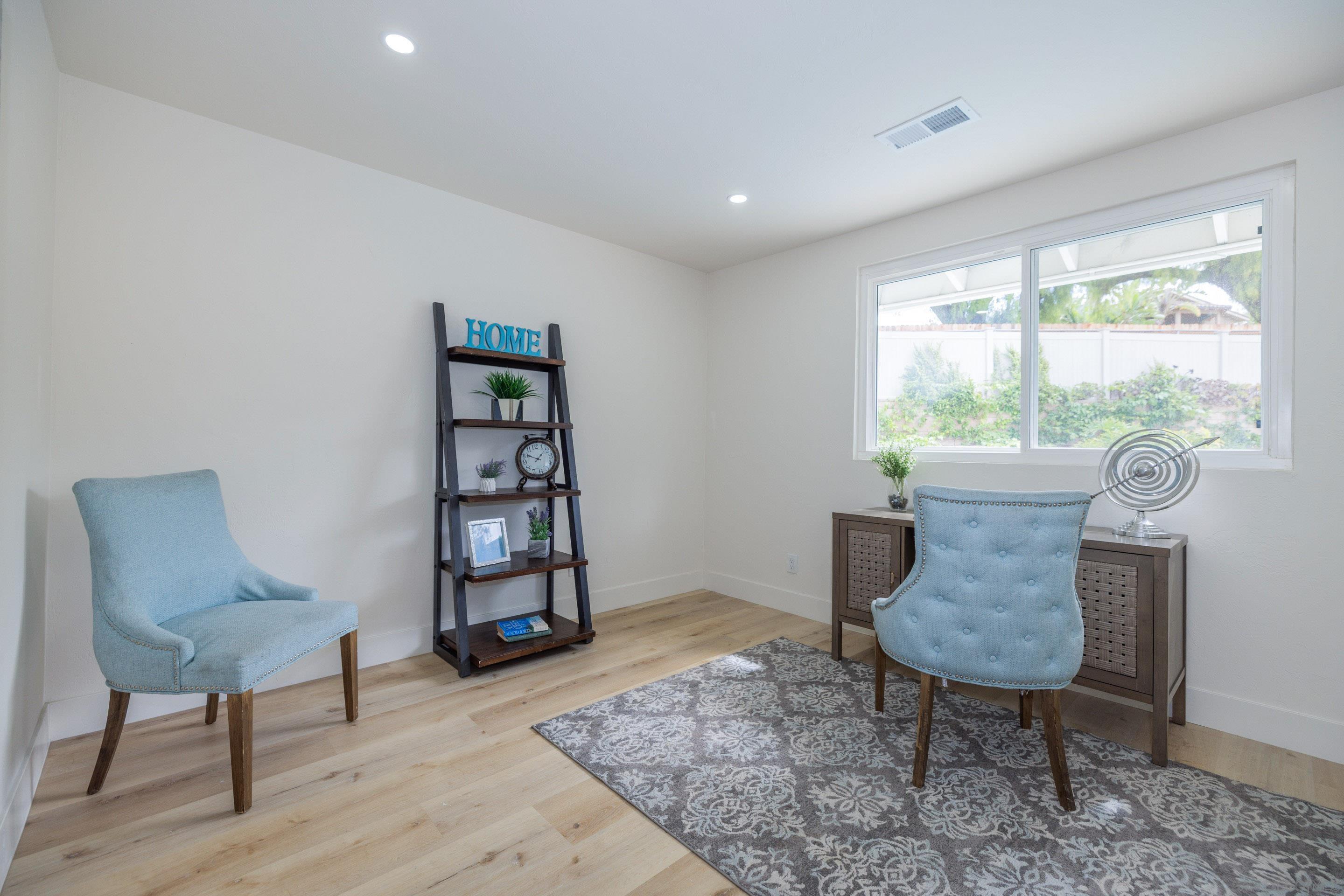 Detail Gallery Image 33 of 48 For 807  Poinsettia Ave, Vista,  CA 92081 - 3 Beds | 3 Baths