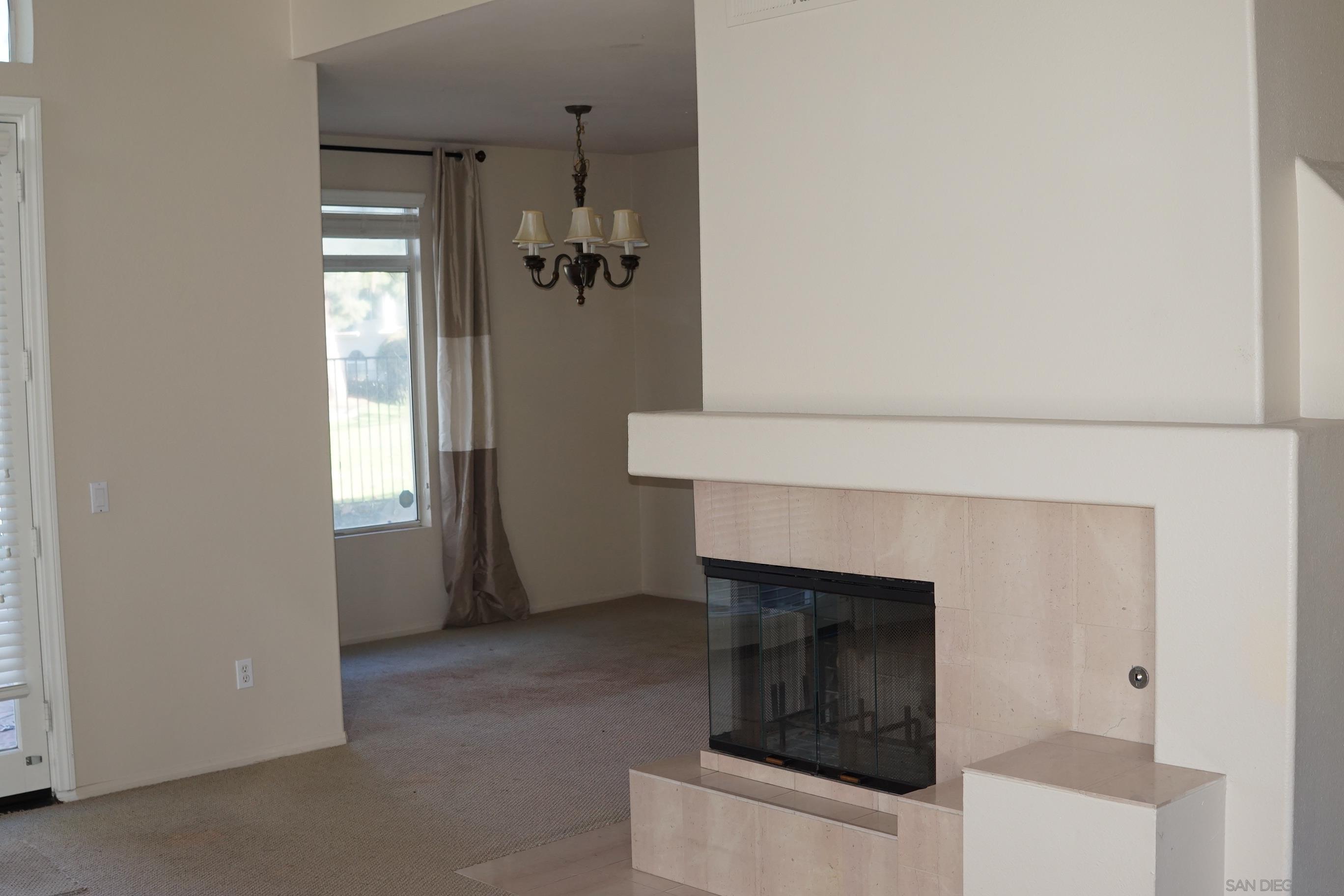 Detail Gallery Image 13 of 25 For 5146  Caminito Vista Lujo, San Diego,  CA 92130 - 4 Beds | 2/1 Baths